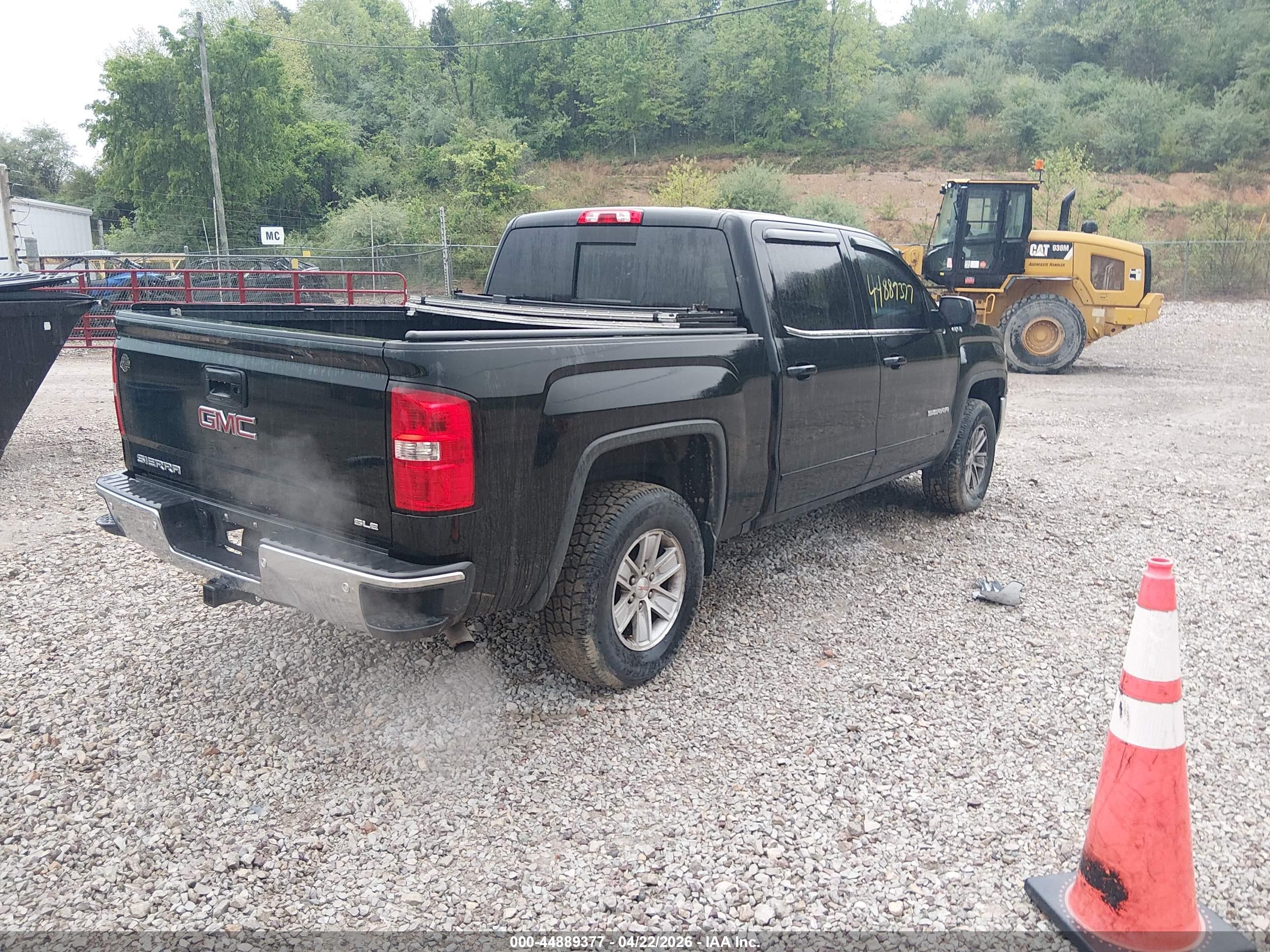 GMC SIERRA image 4