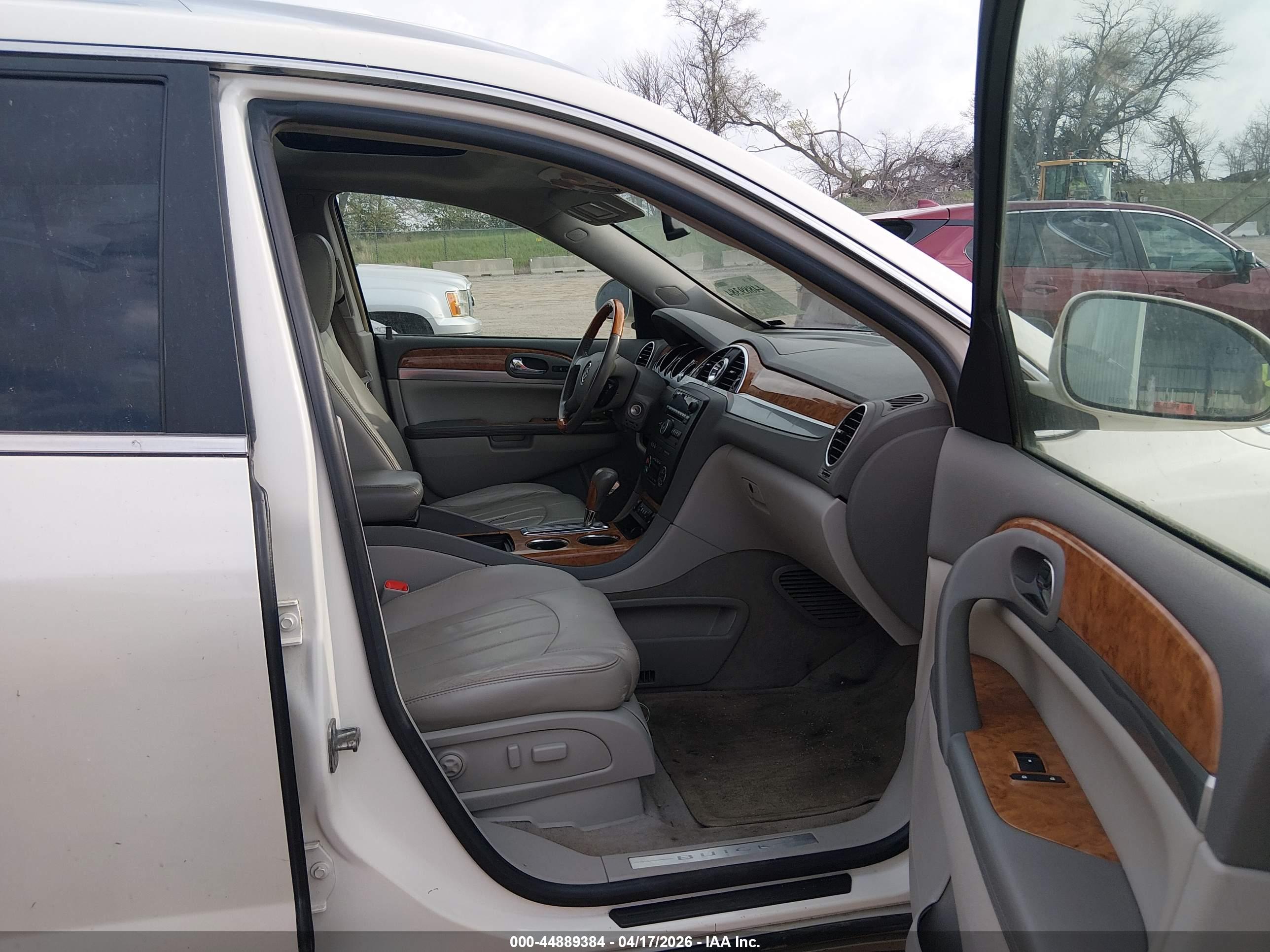 BUICK ENCLAVE image 5