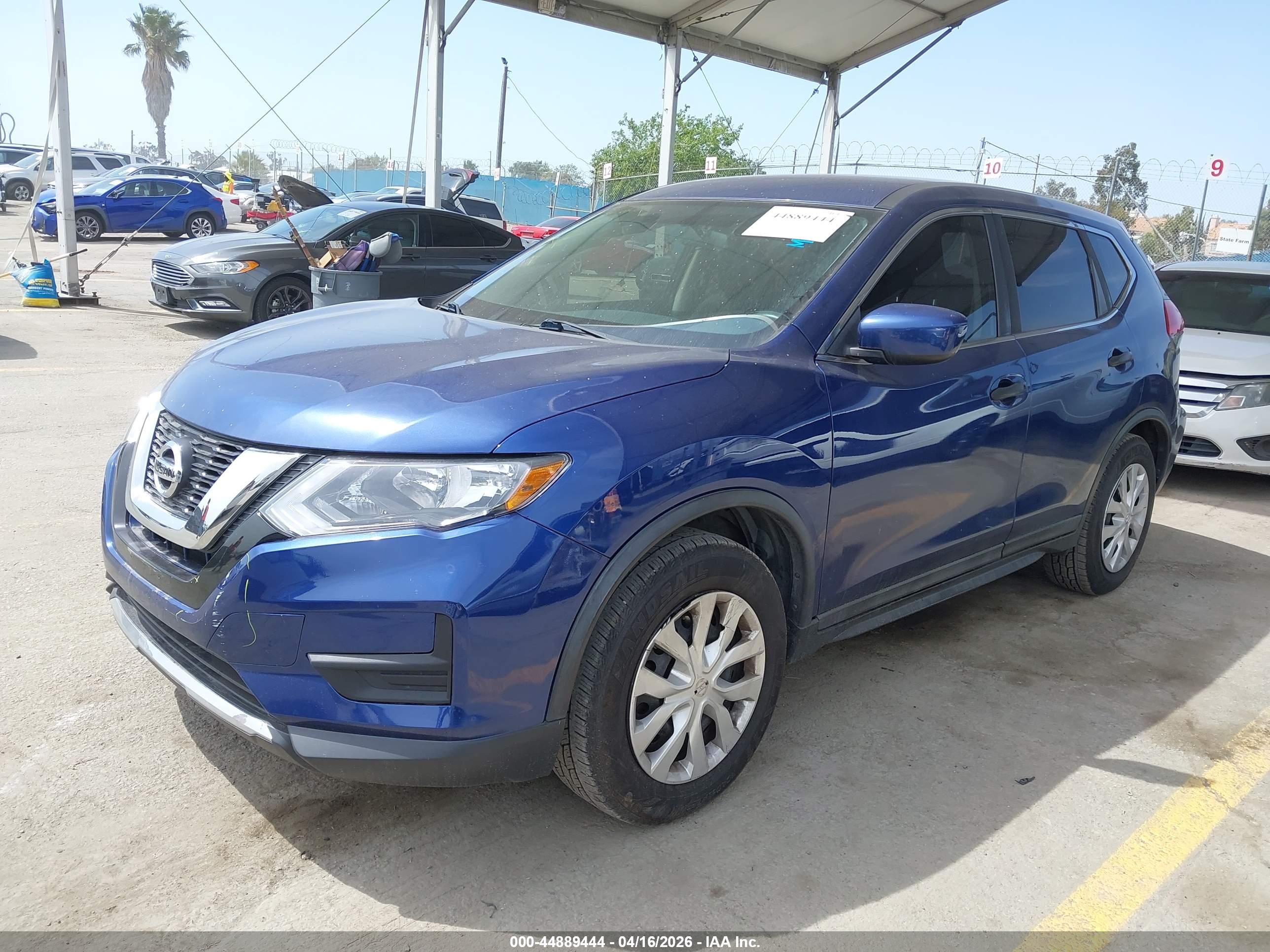 NISSAN ROGUE image 2