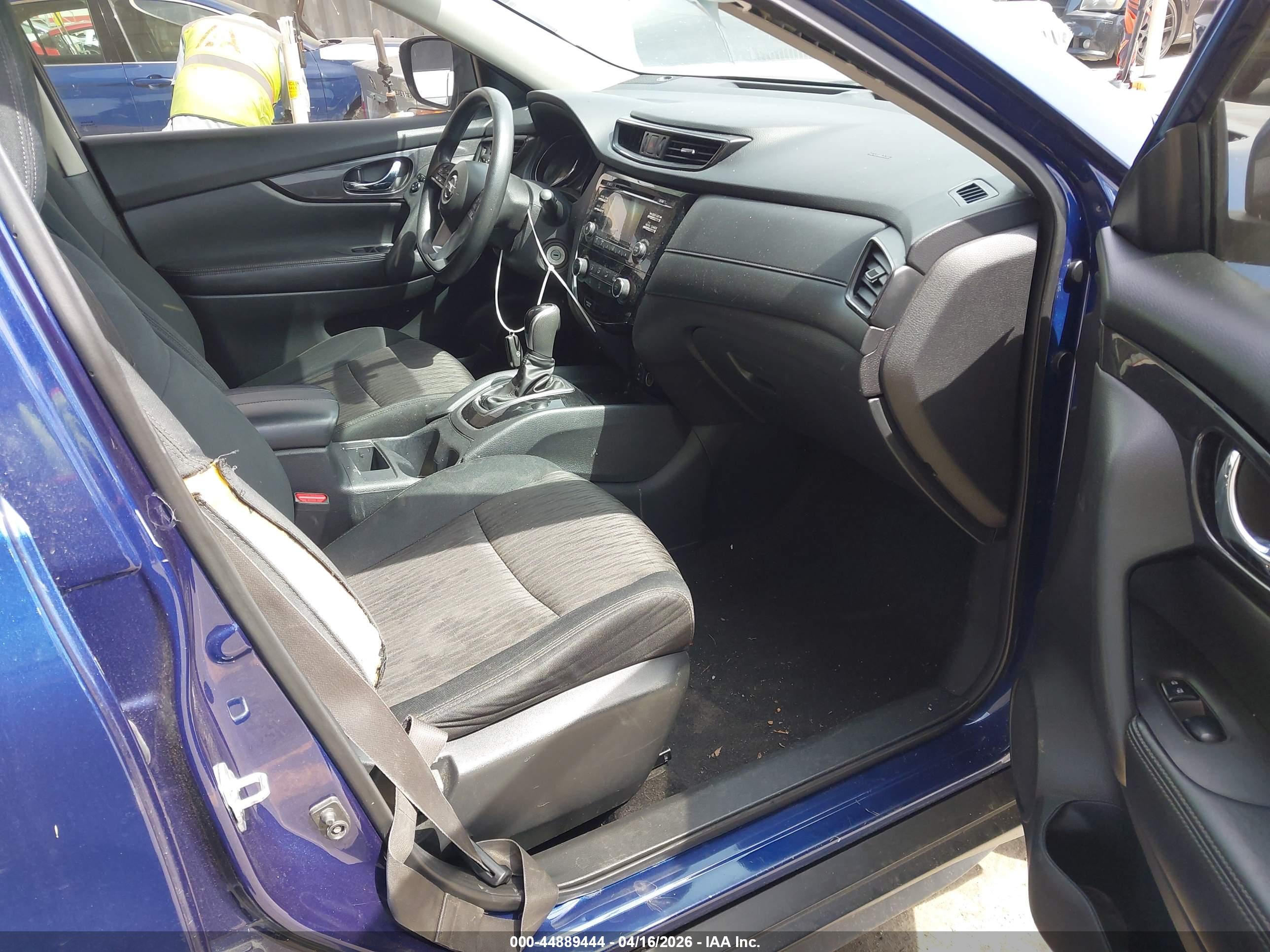 NISSAN ROGUE image 5