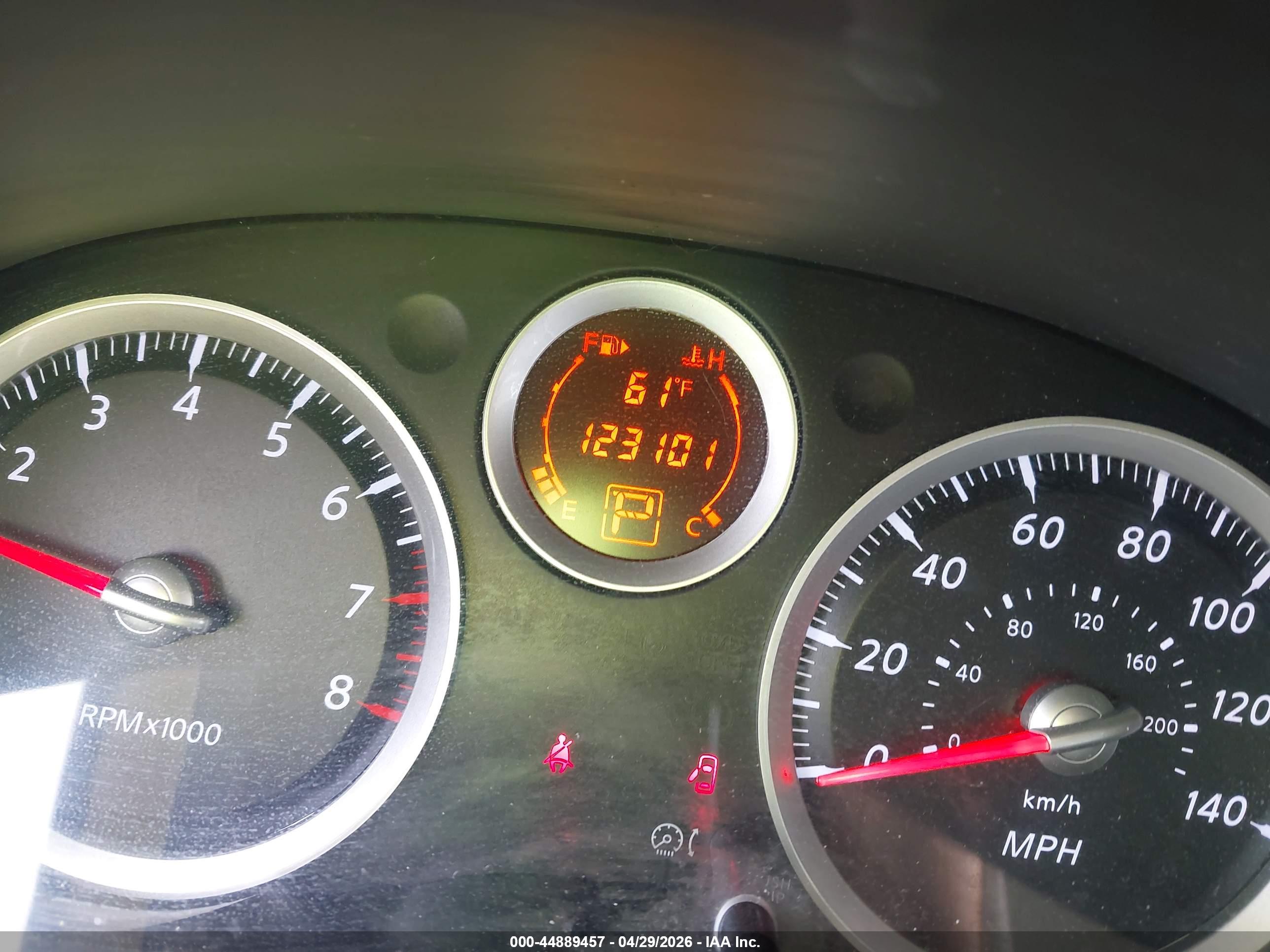 NISSAN SENTRA image 7