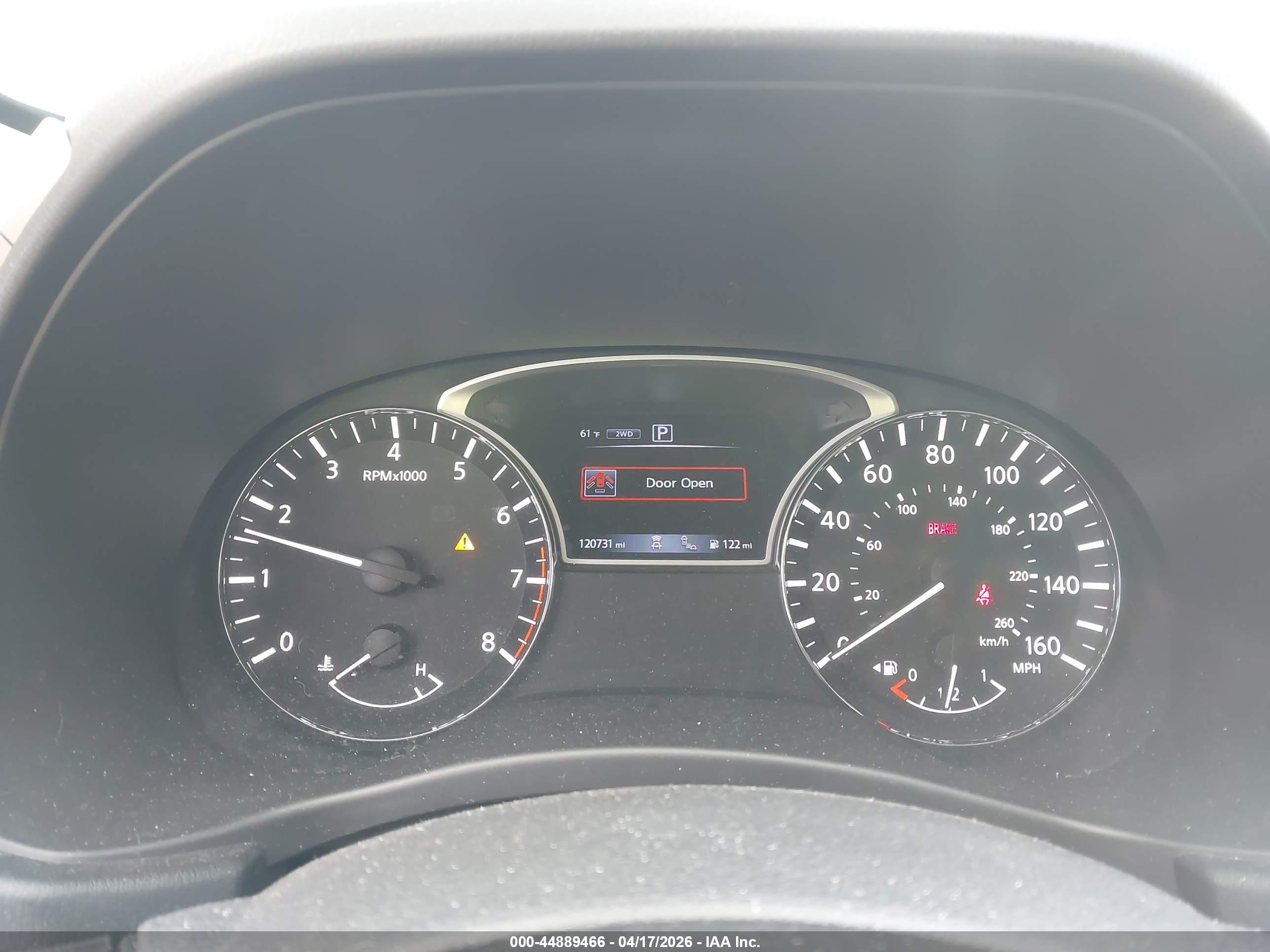 NISSAN PATHFINDER image 7