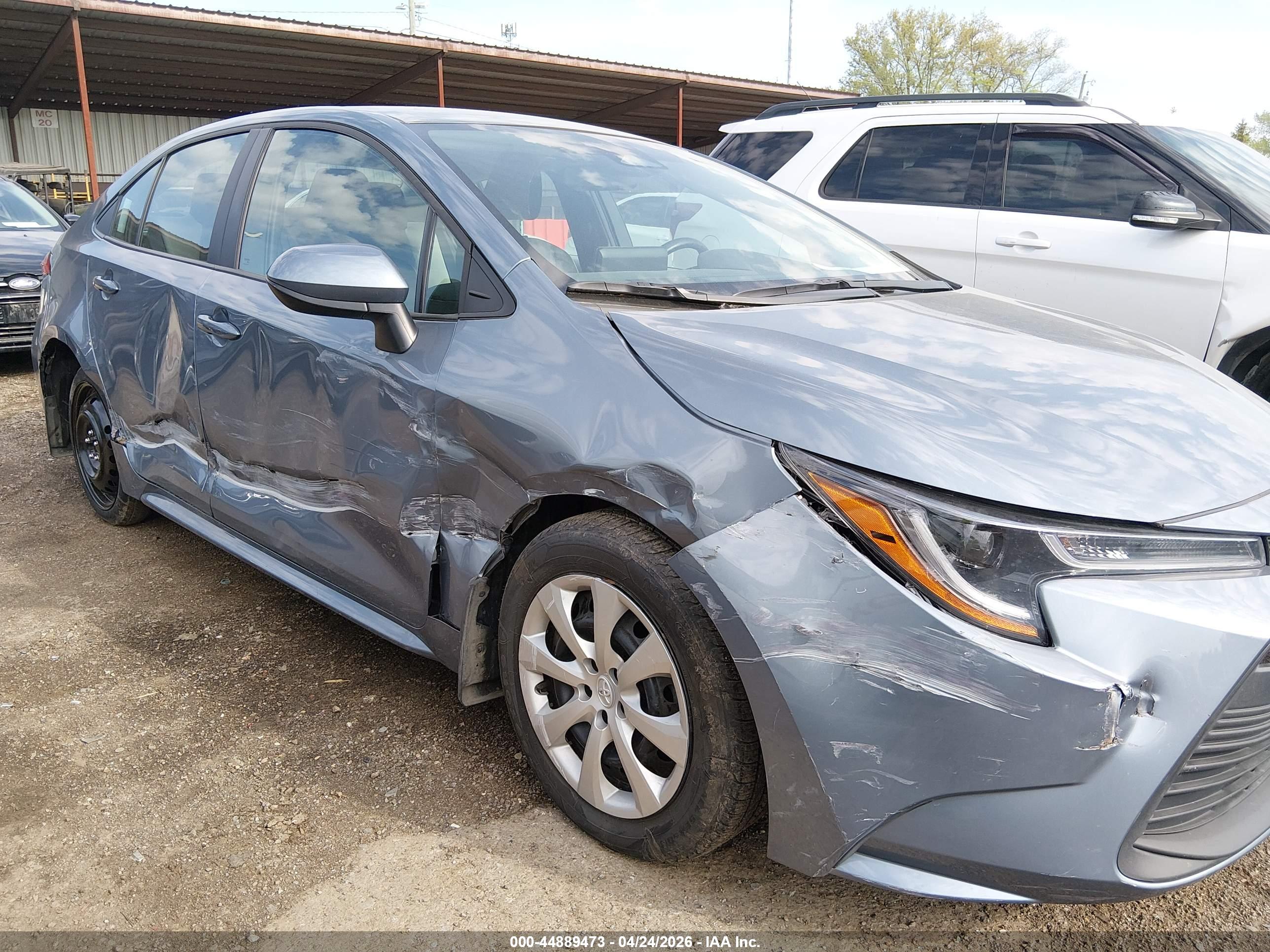 TOYOTA COROLLA image 6