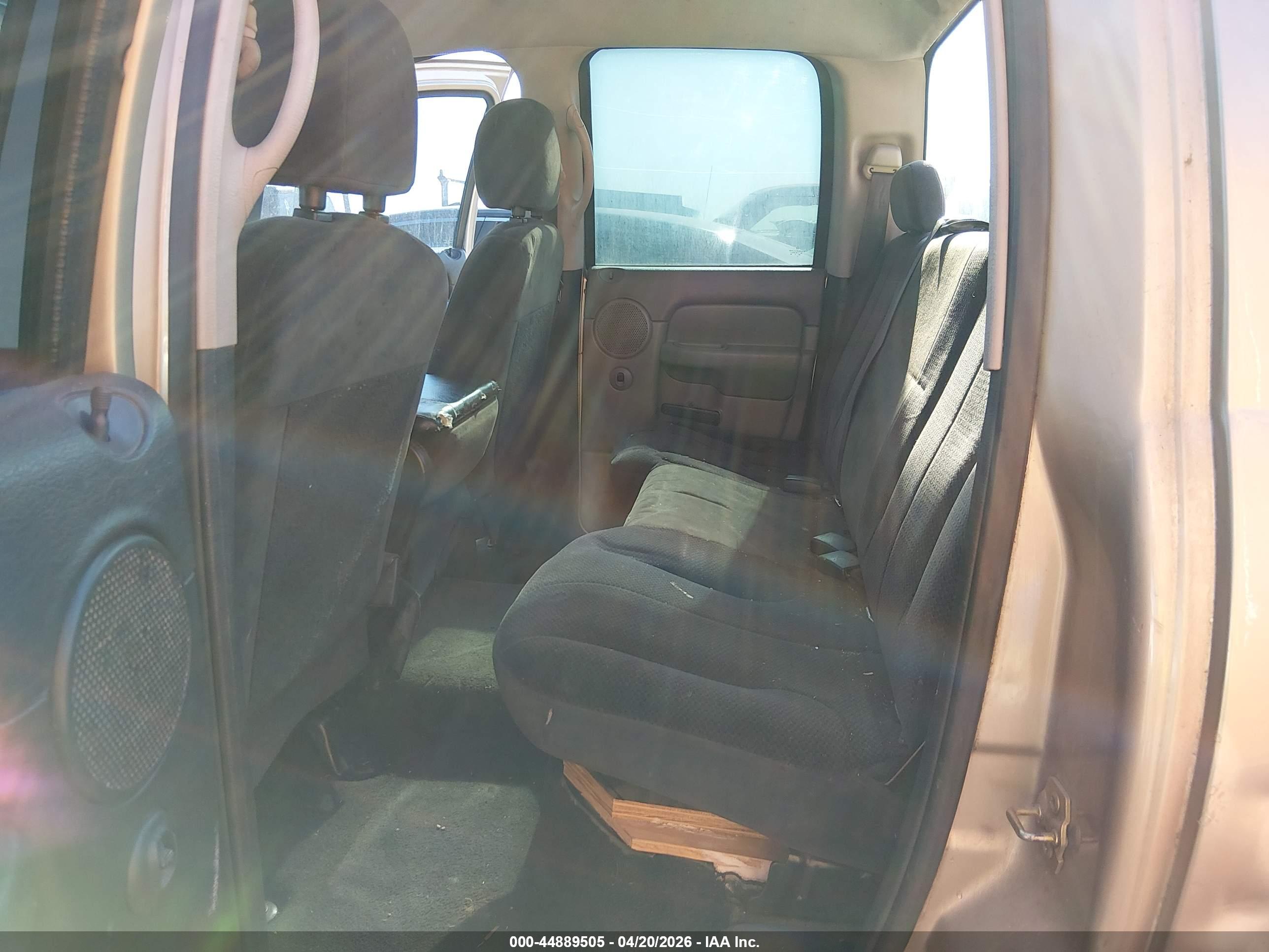 DODGE RAM image 8