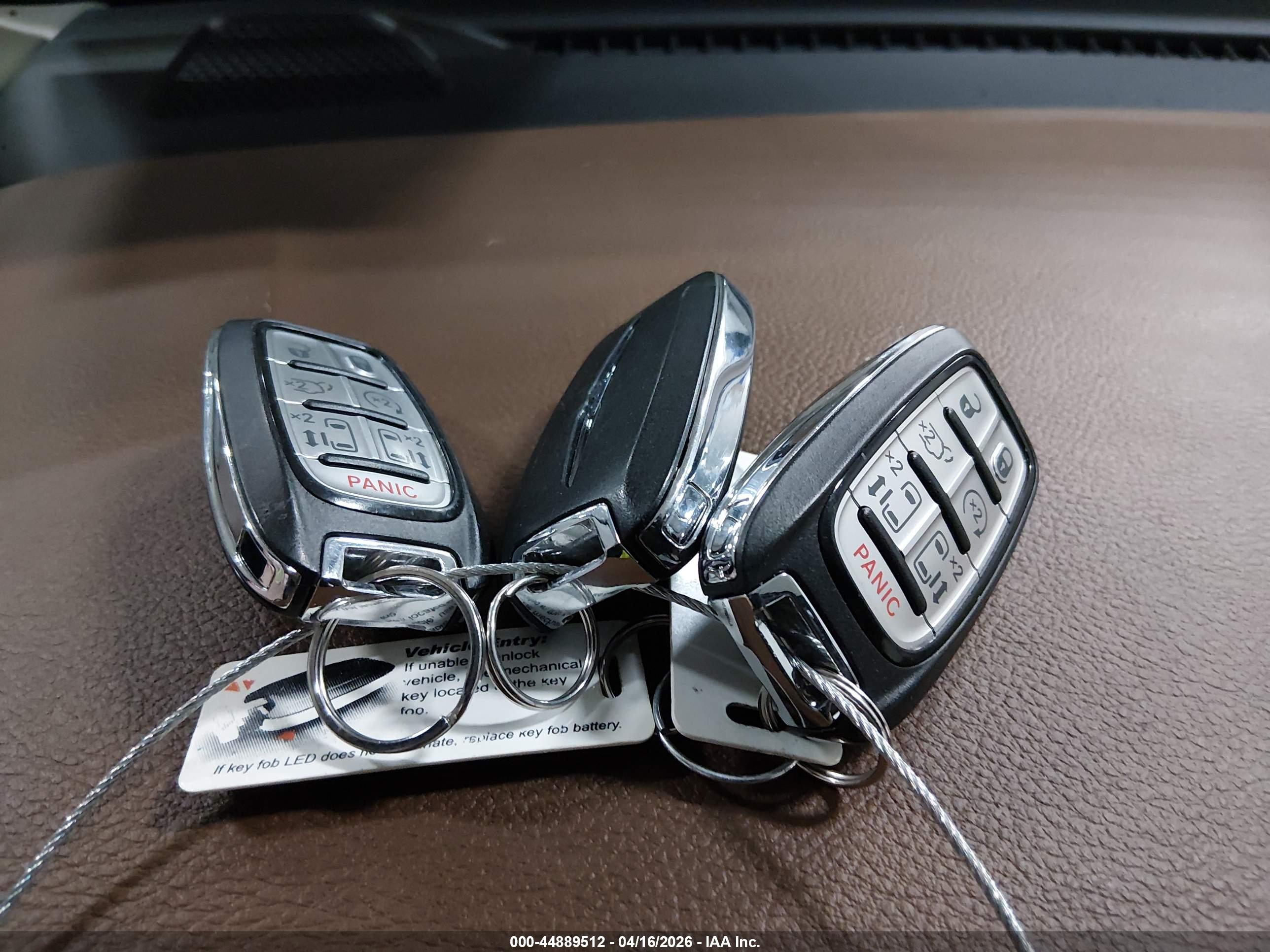 CHRYSLER PACIFICA image 11