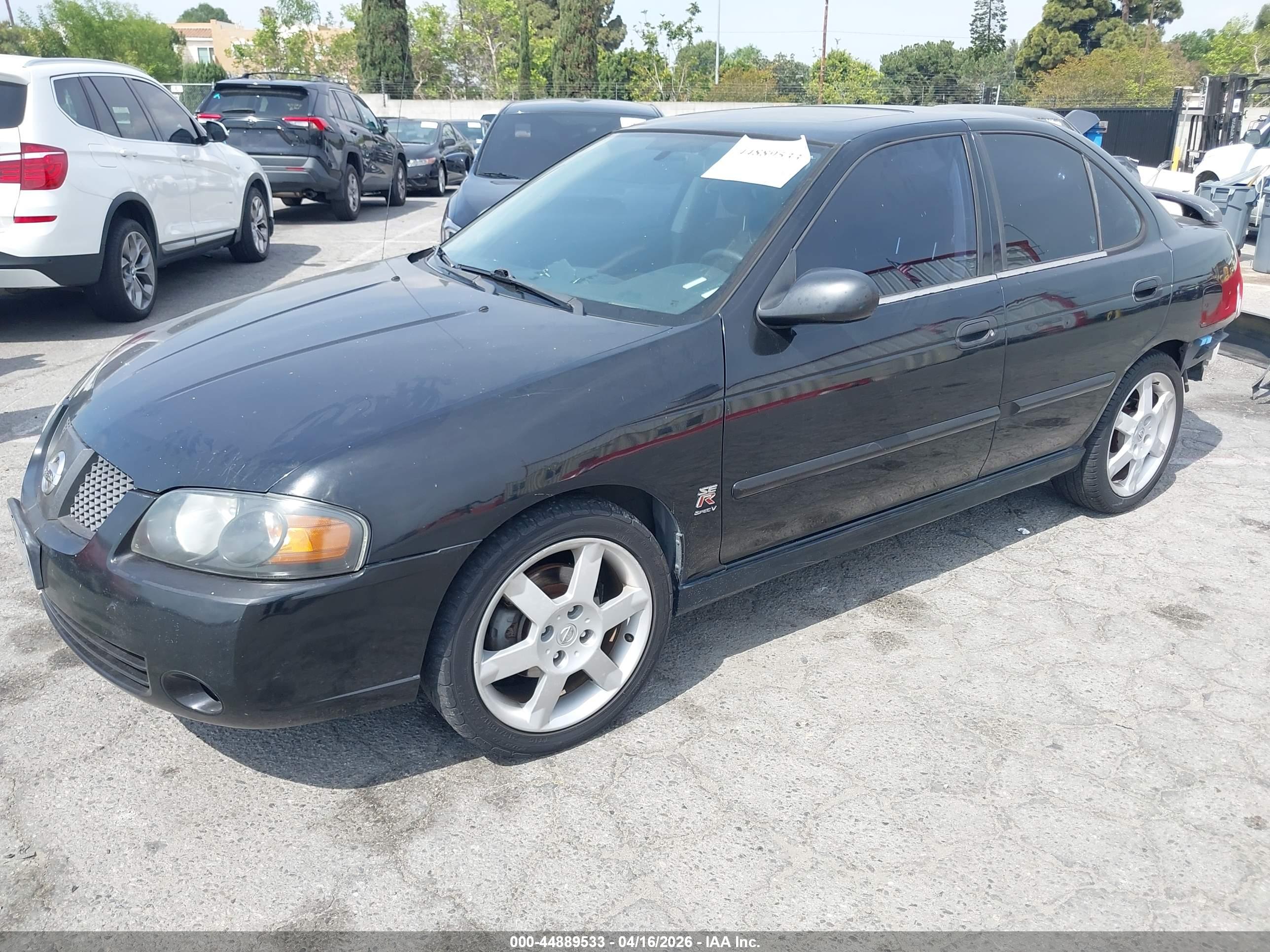 NISSAN SENTRA image 2