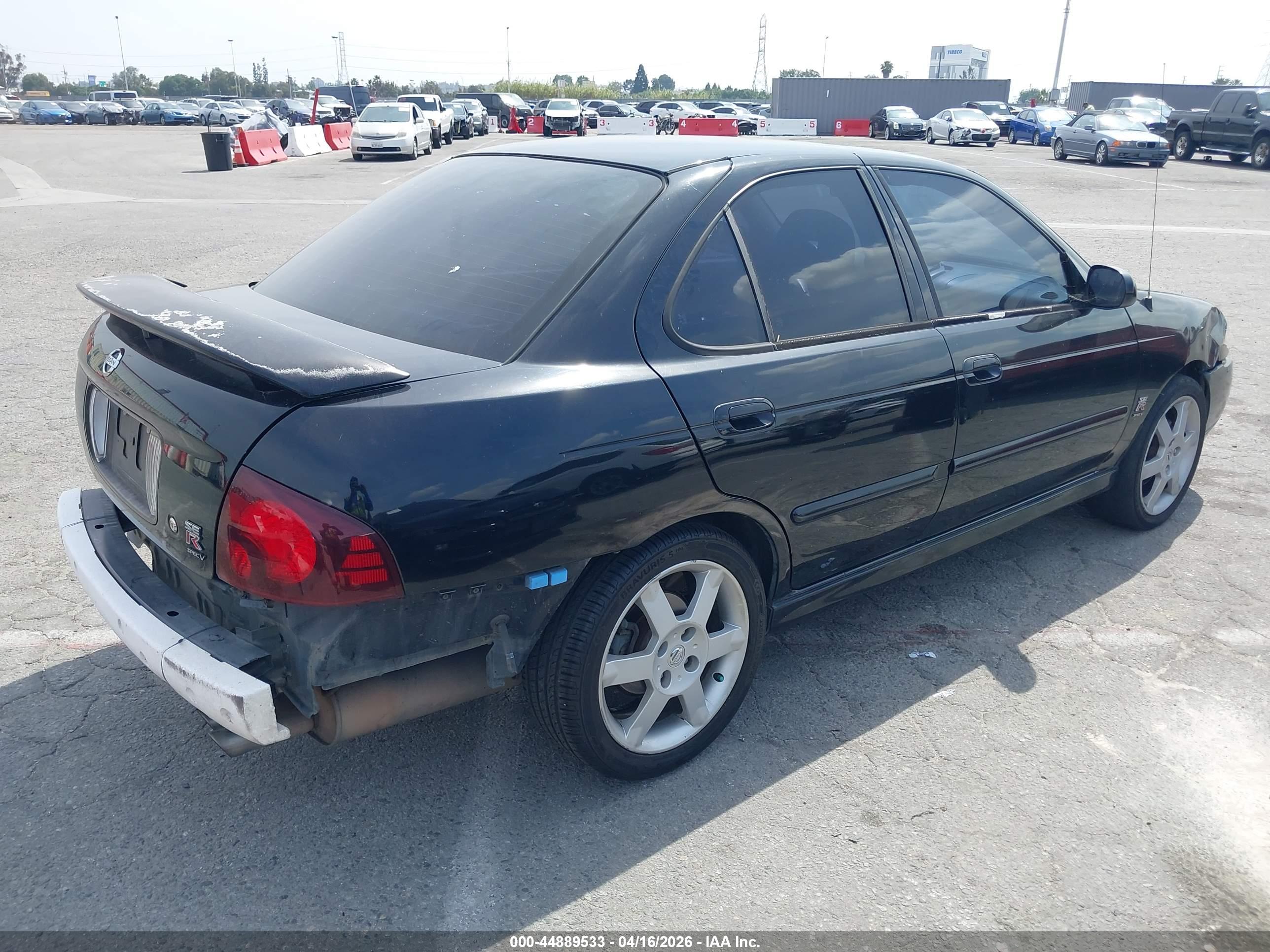 NISSAN SENTRA image 4