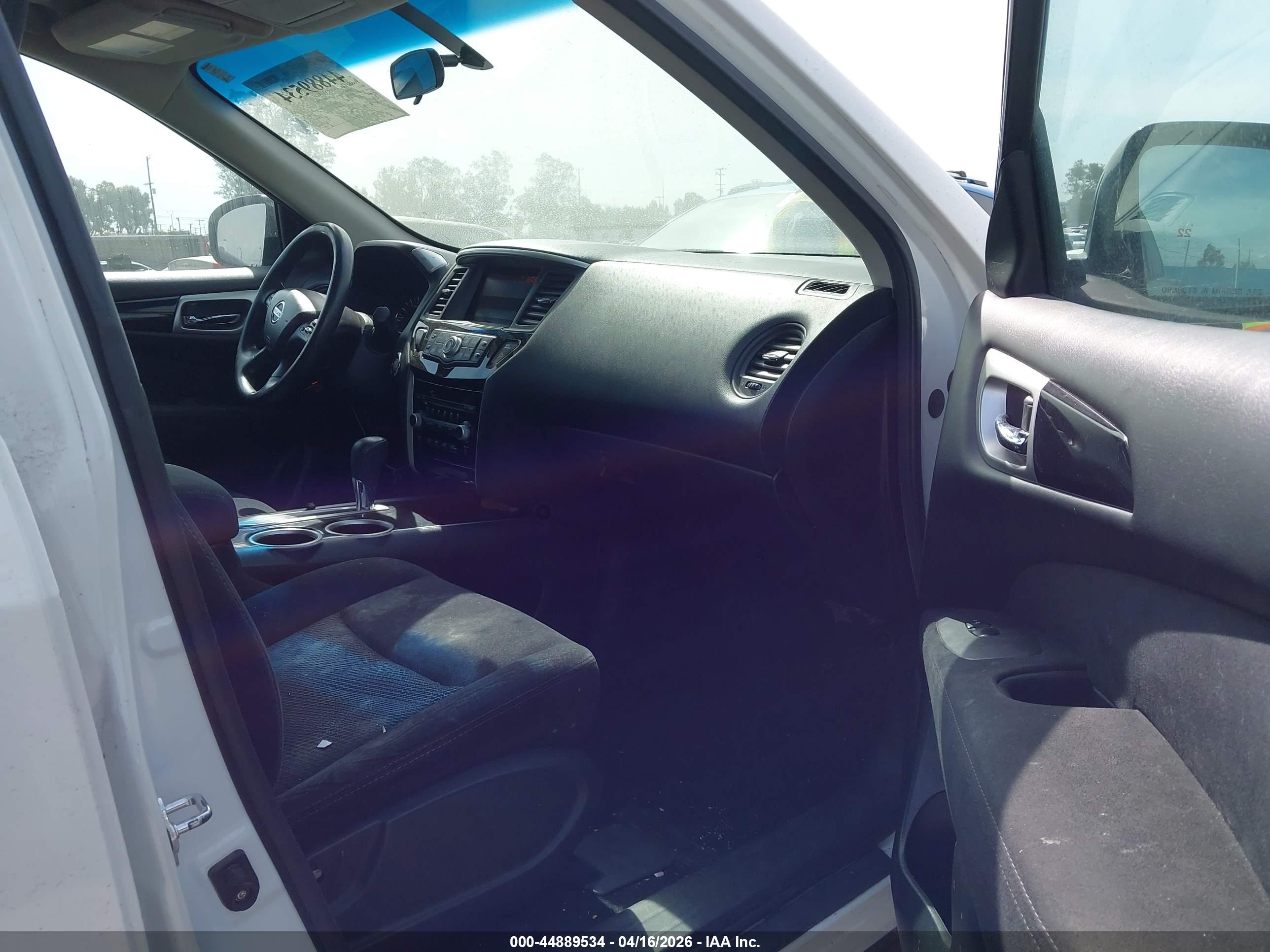 NISSAN PATHFINDER image 5