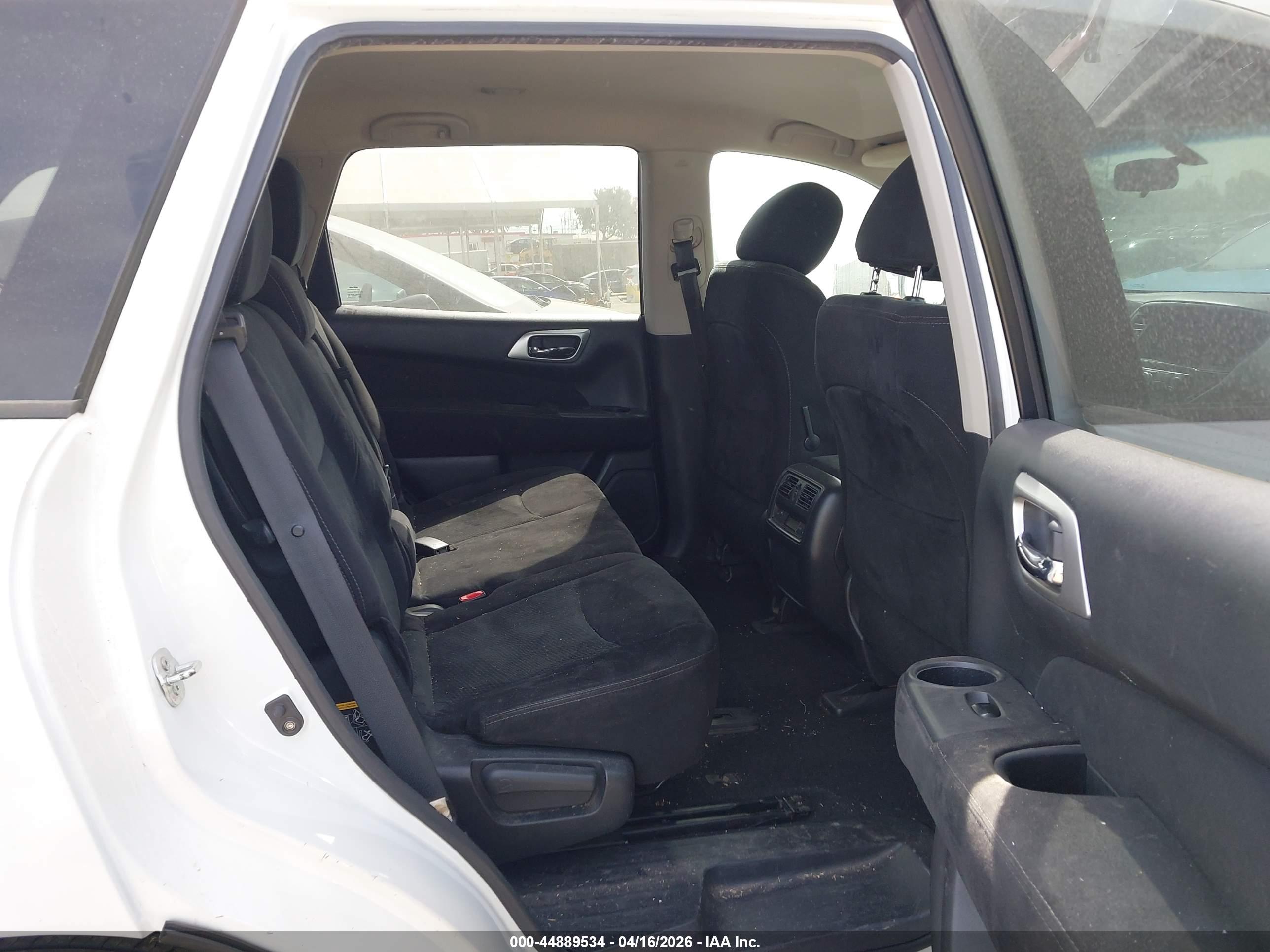 NISSAN PATHFINDER image 8