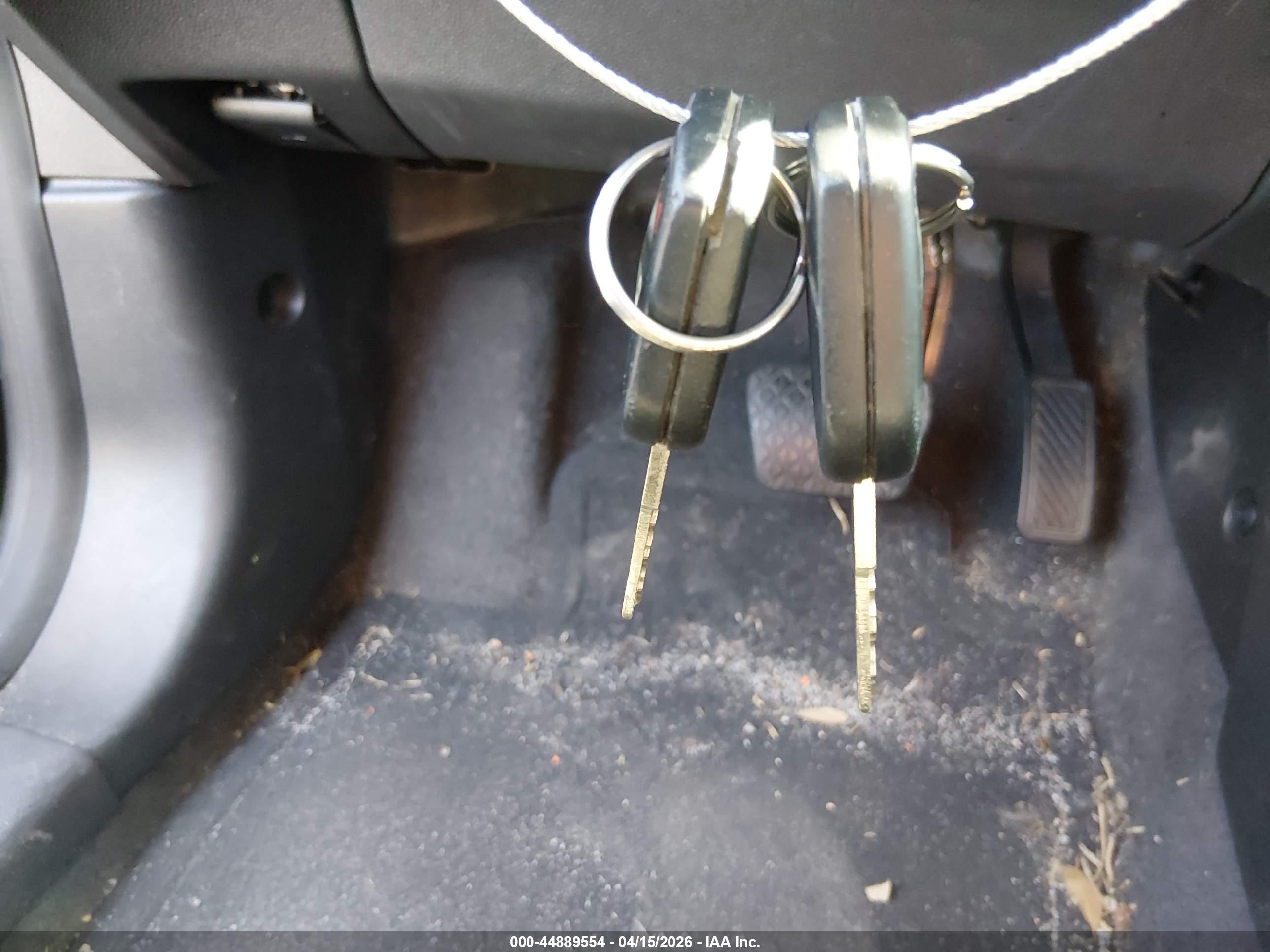 FORD FIESTA image 11