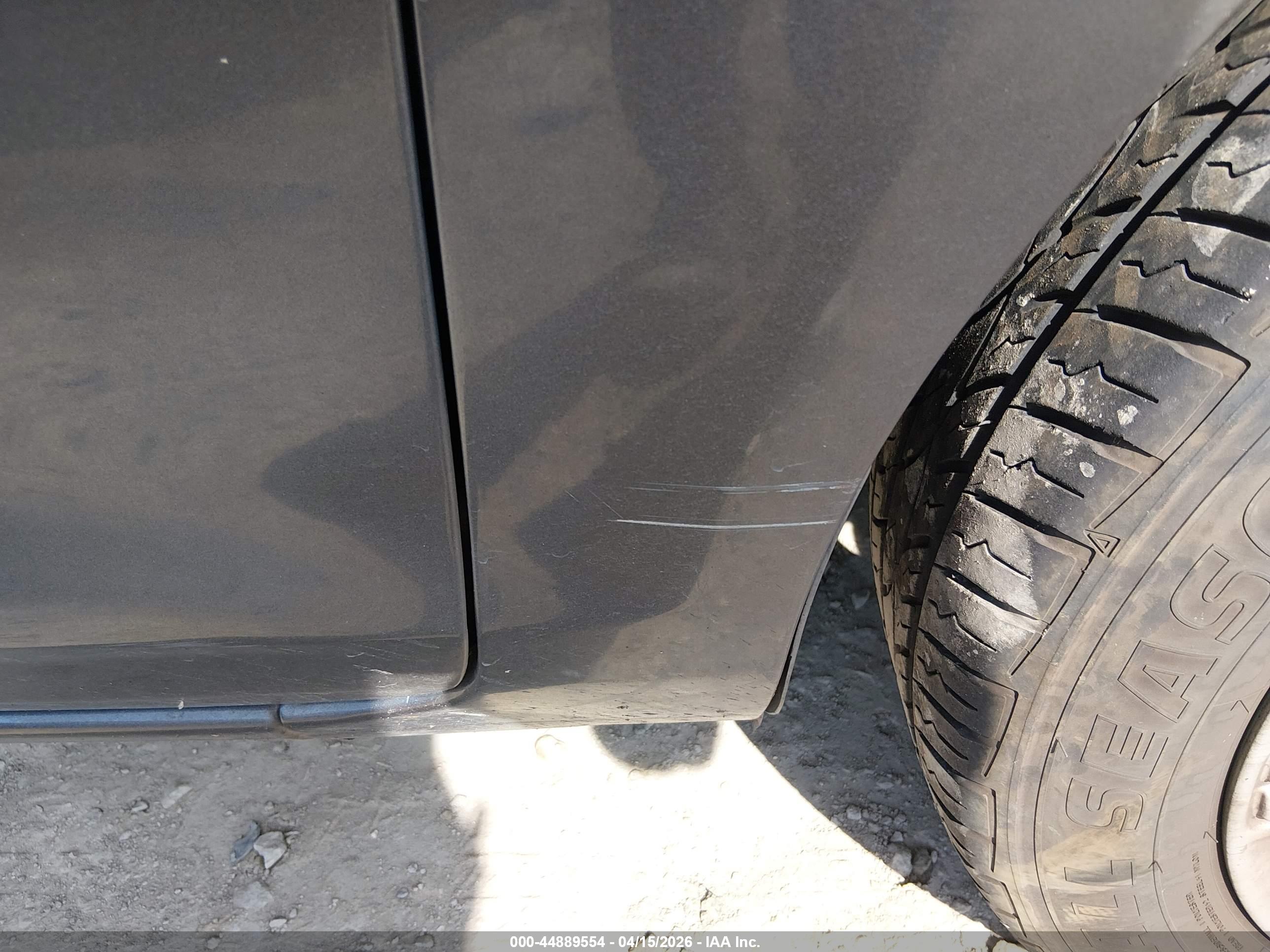 FORD FIESTA image 6