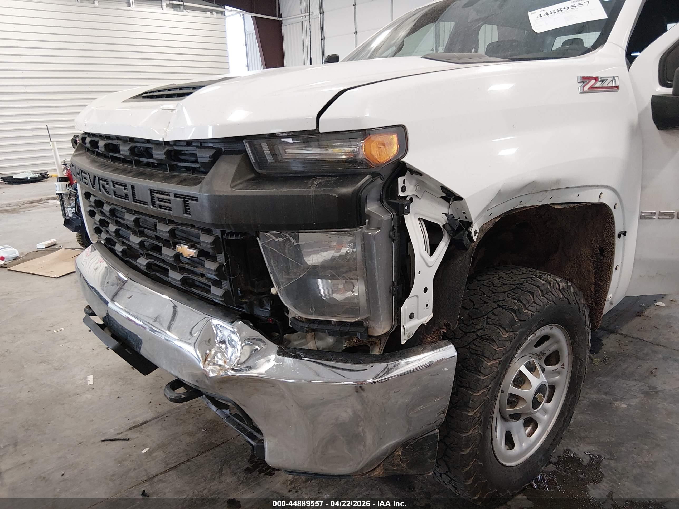 CHEVROLET SILVERADO image 6