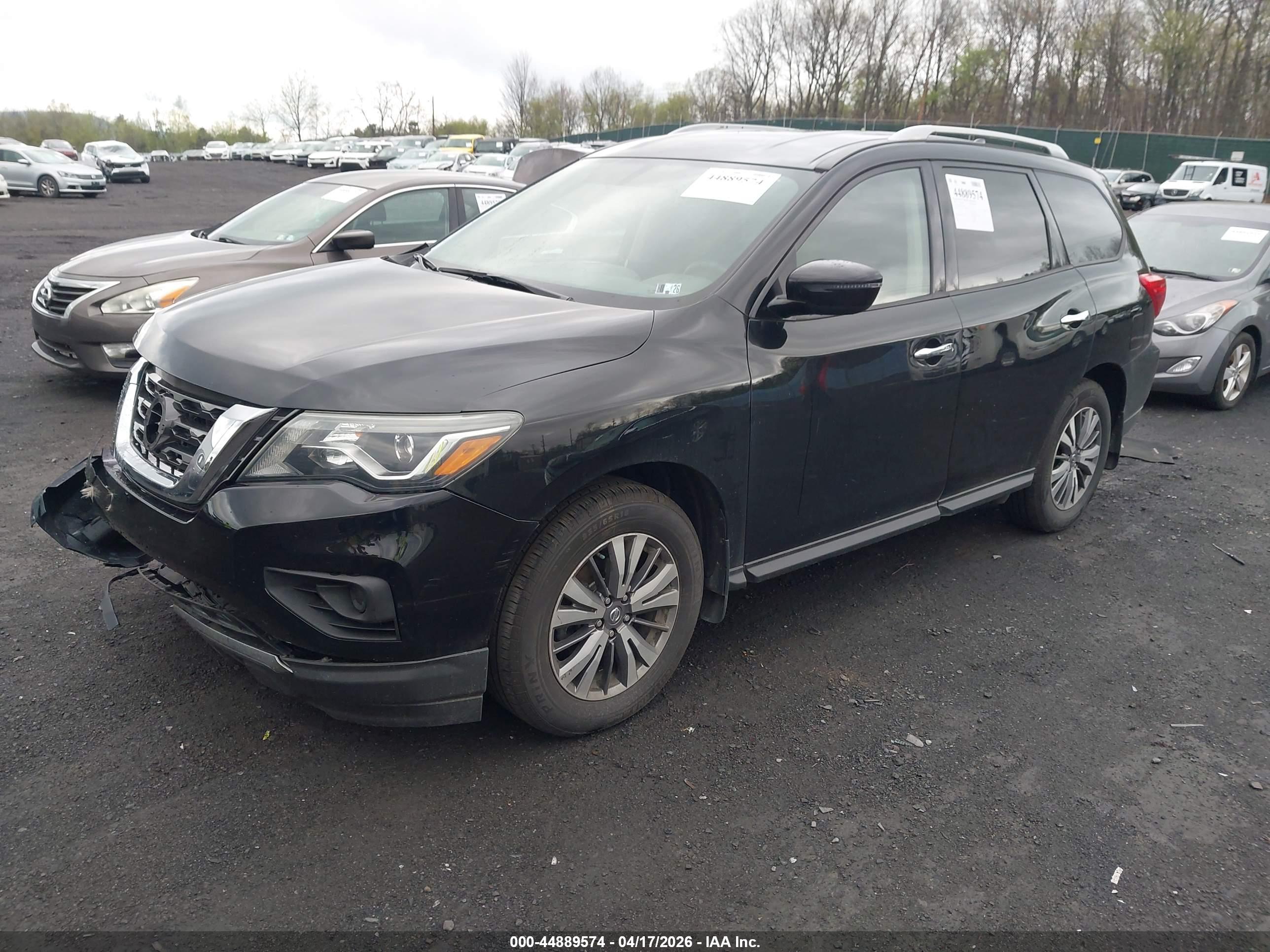 NISSAN PATHFINDER image 2