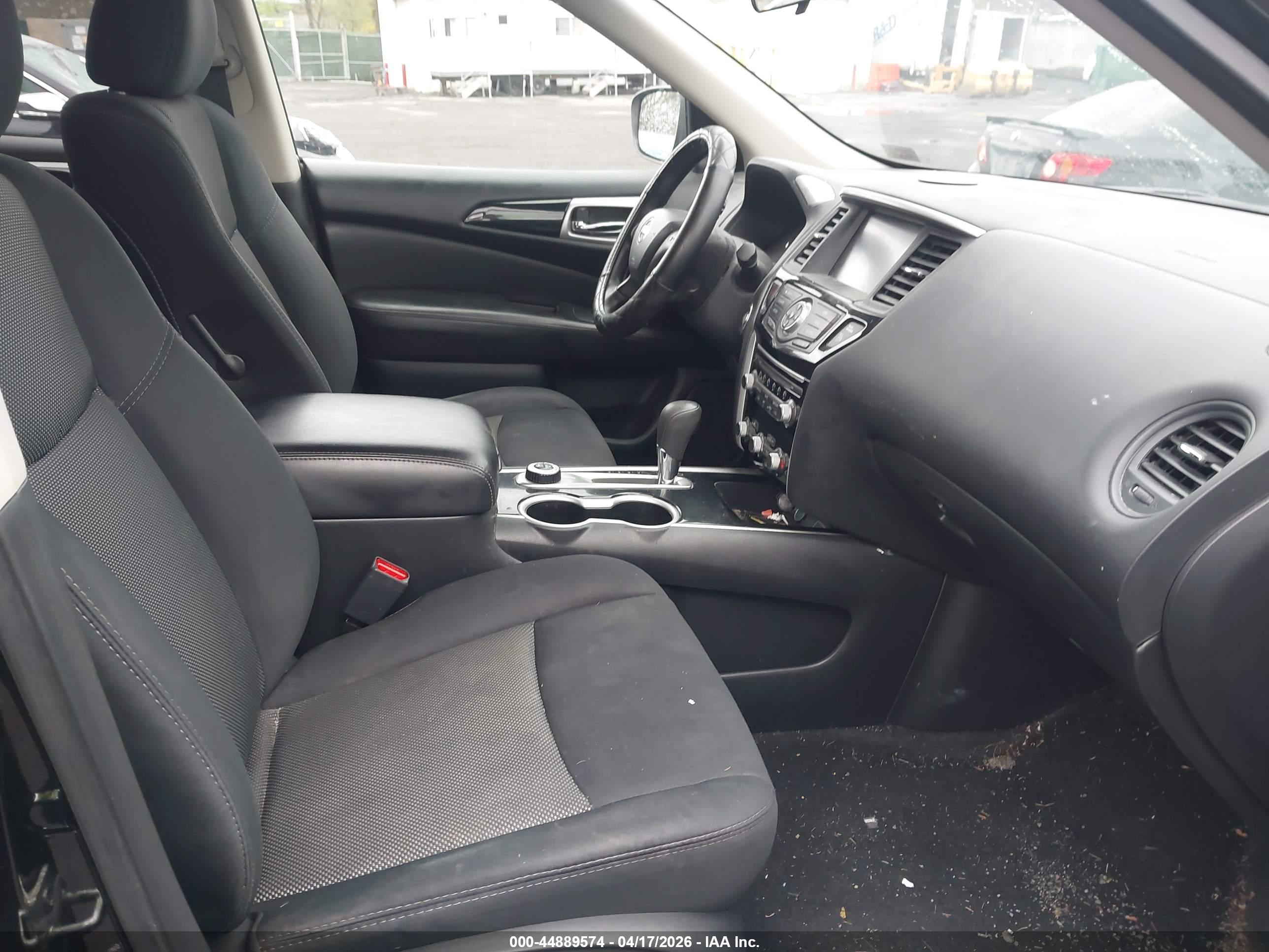 NISSAN PATHFINDER image 5