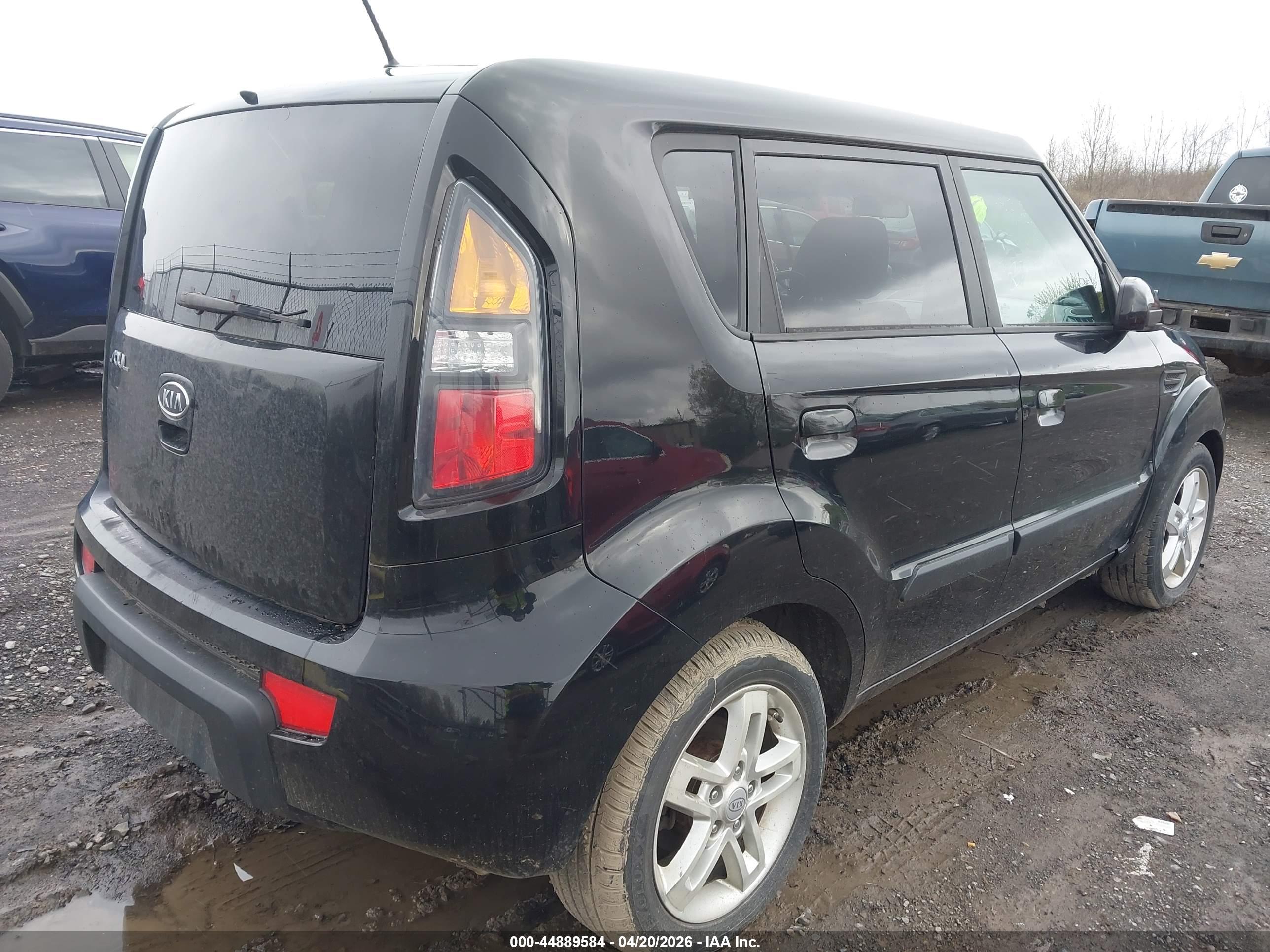 KIA SOUL image 4