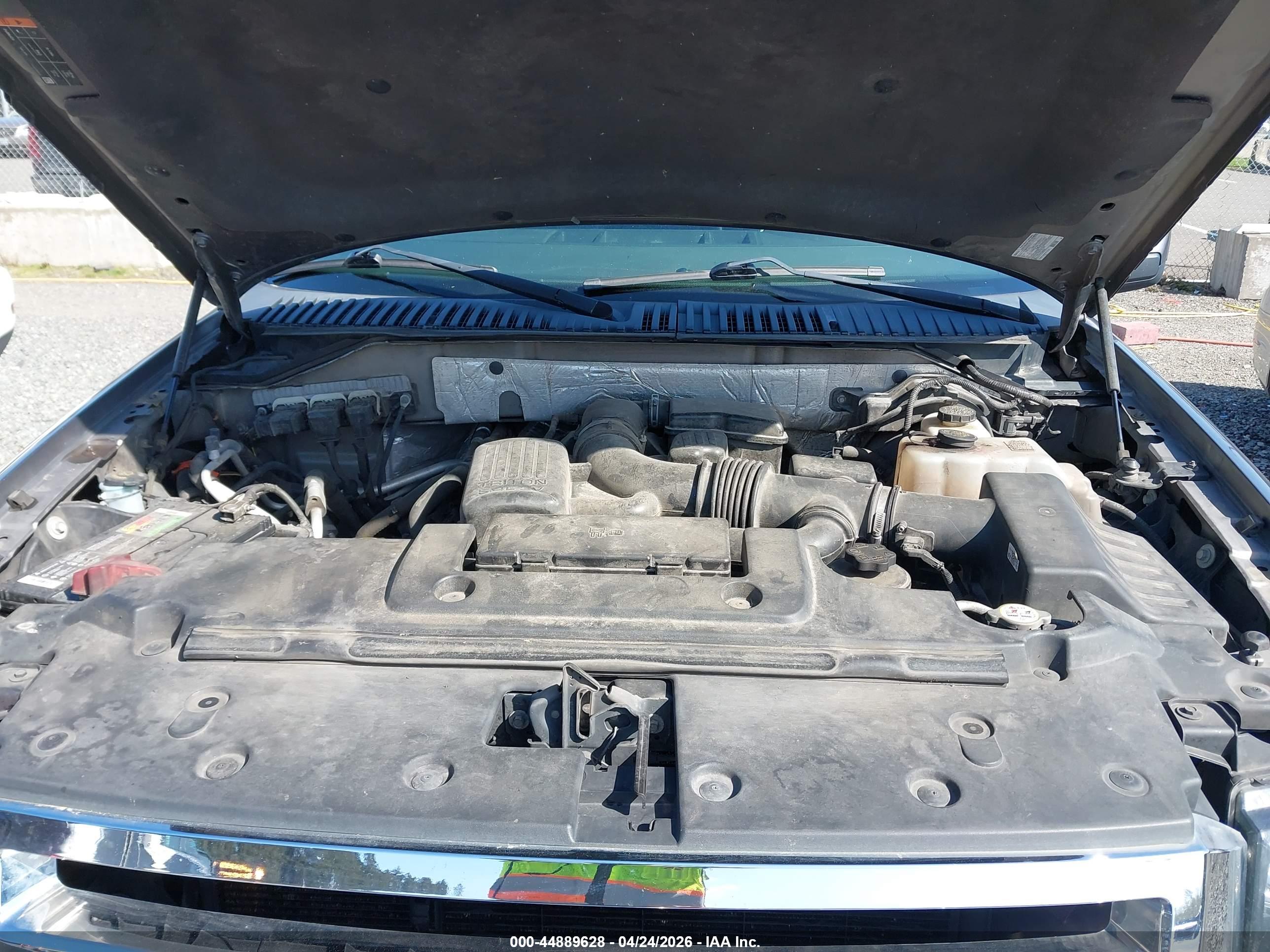 FORD EXPEDITION image 10