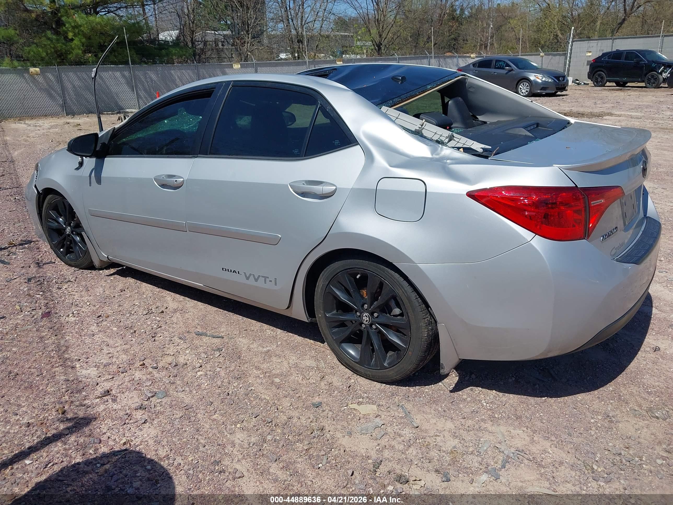 TOYOTA COROLLA image 3