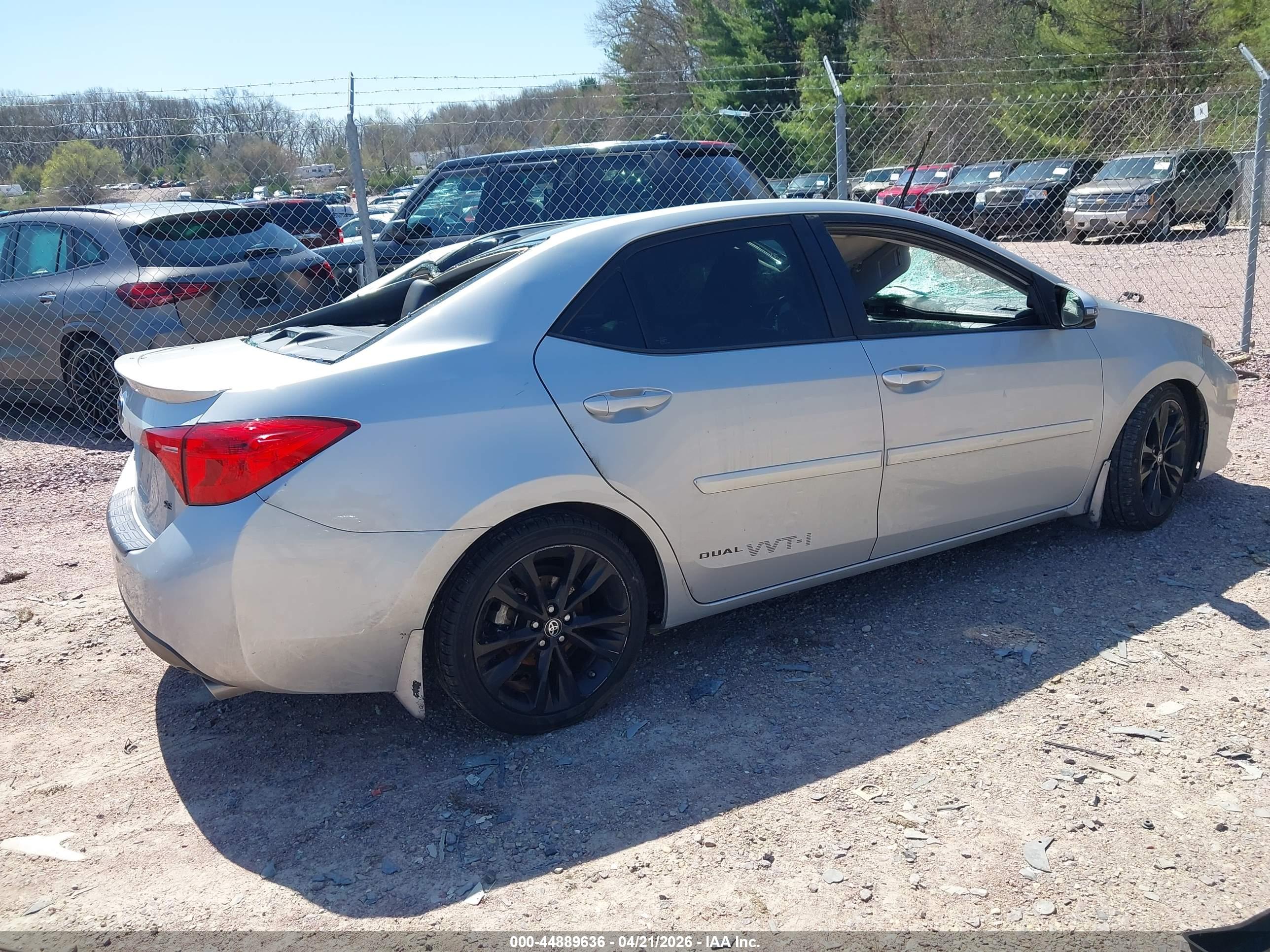 TOYOTA COROLLA image 4