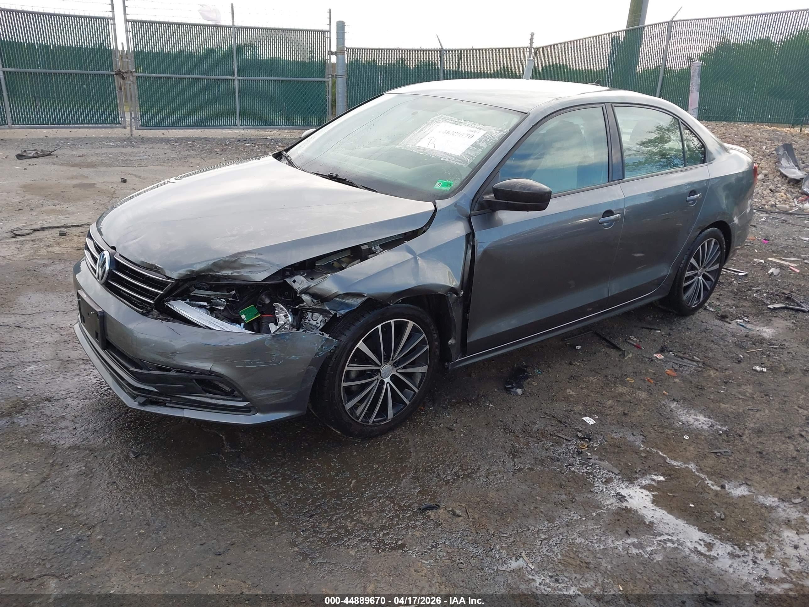 VOLKSWAGEN JETTA image 2