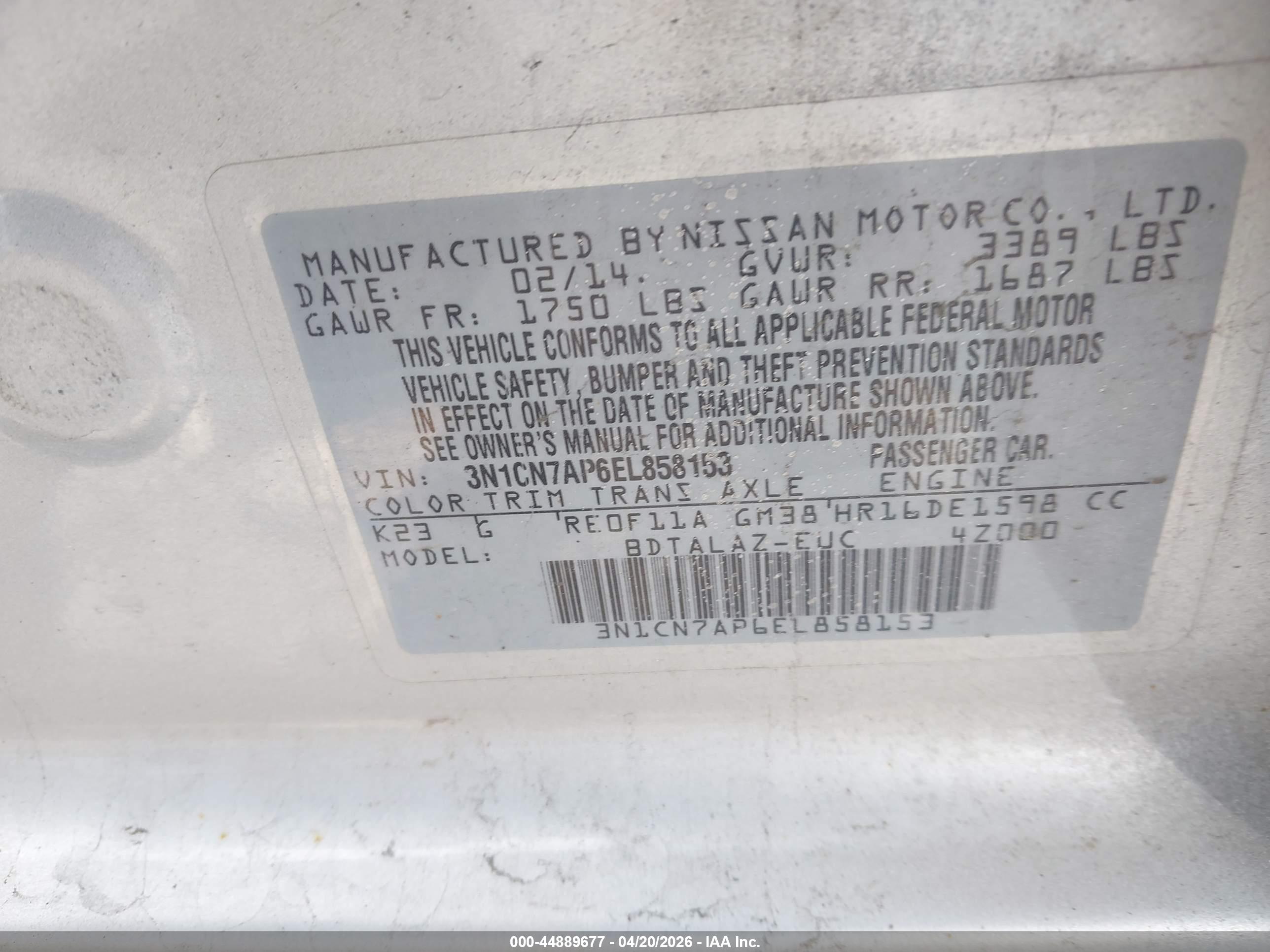 NISSAN VERSA image 9
