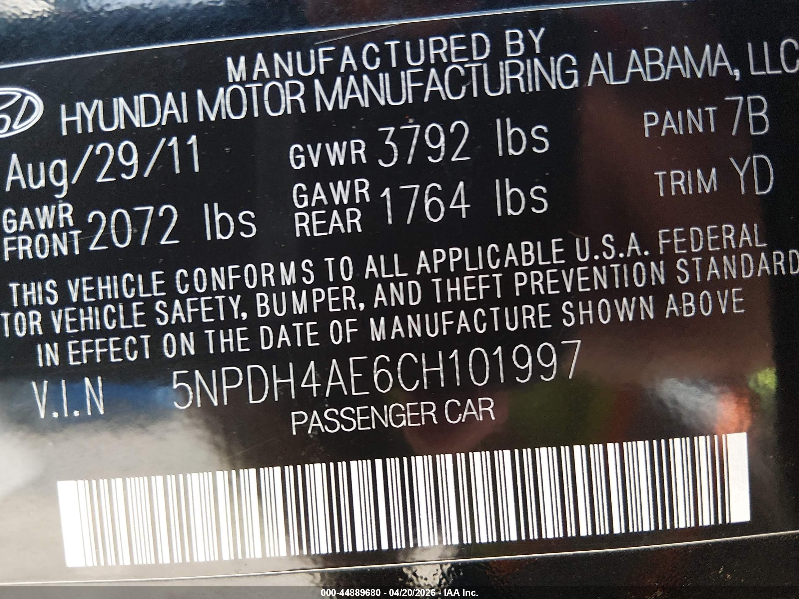 HYUNDAI ELANTRA image 9