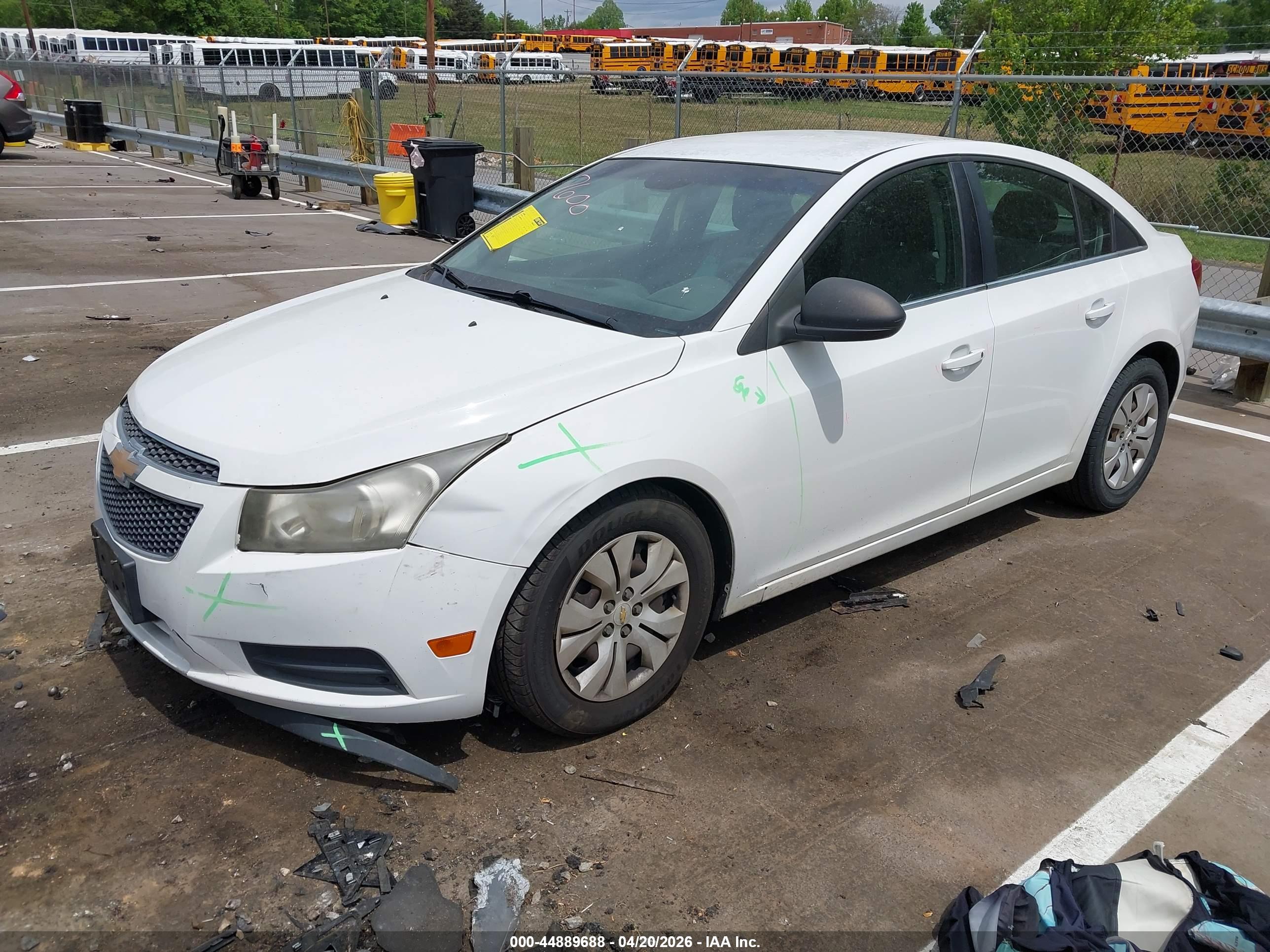 CHEVROLET CRUZE image 2