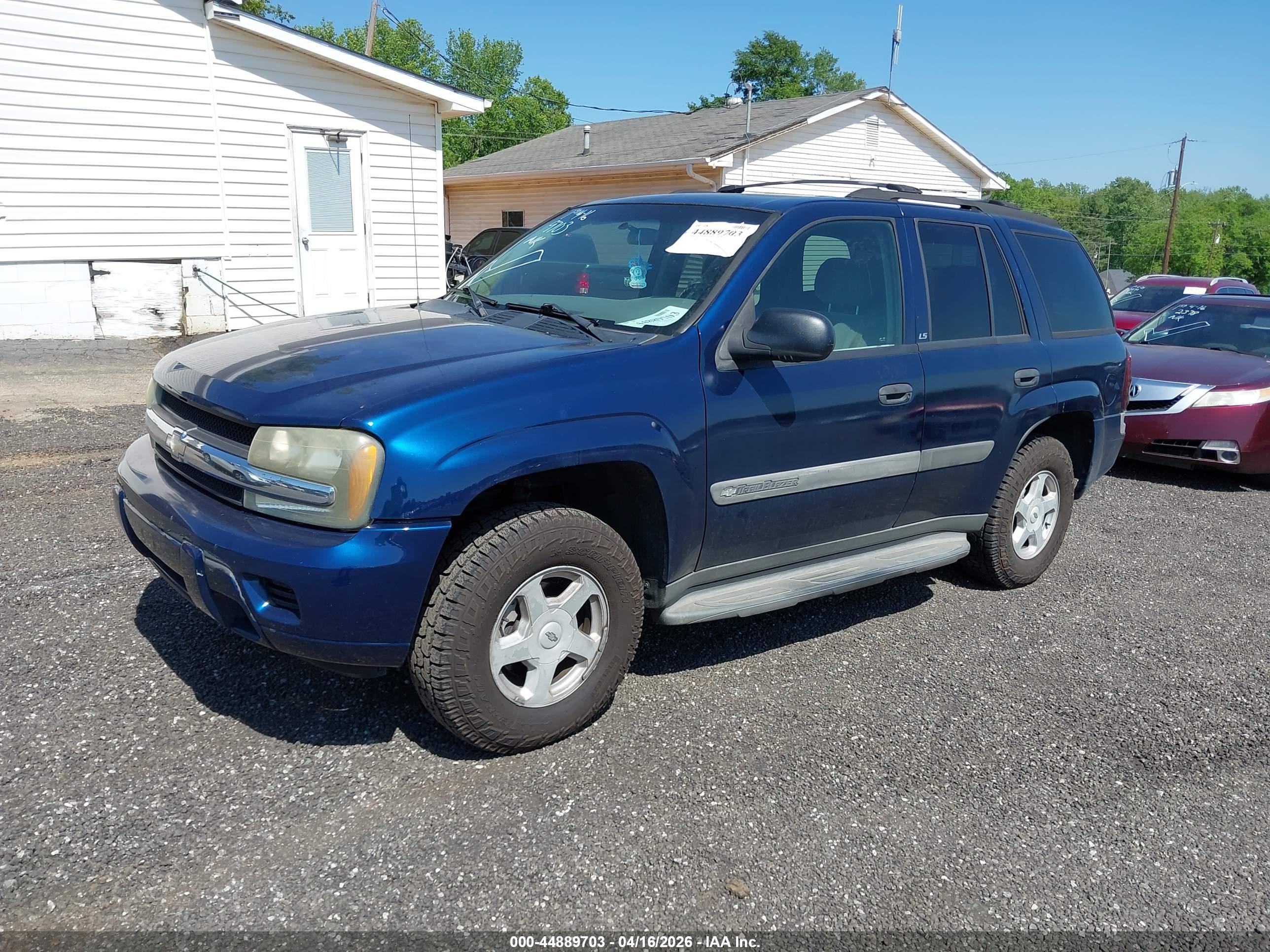 CHEVROLET TRAILBLAZER image 2