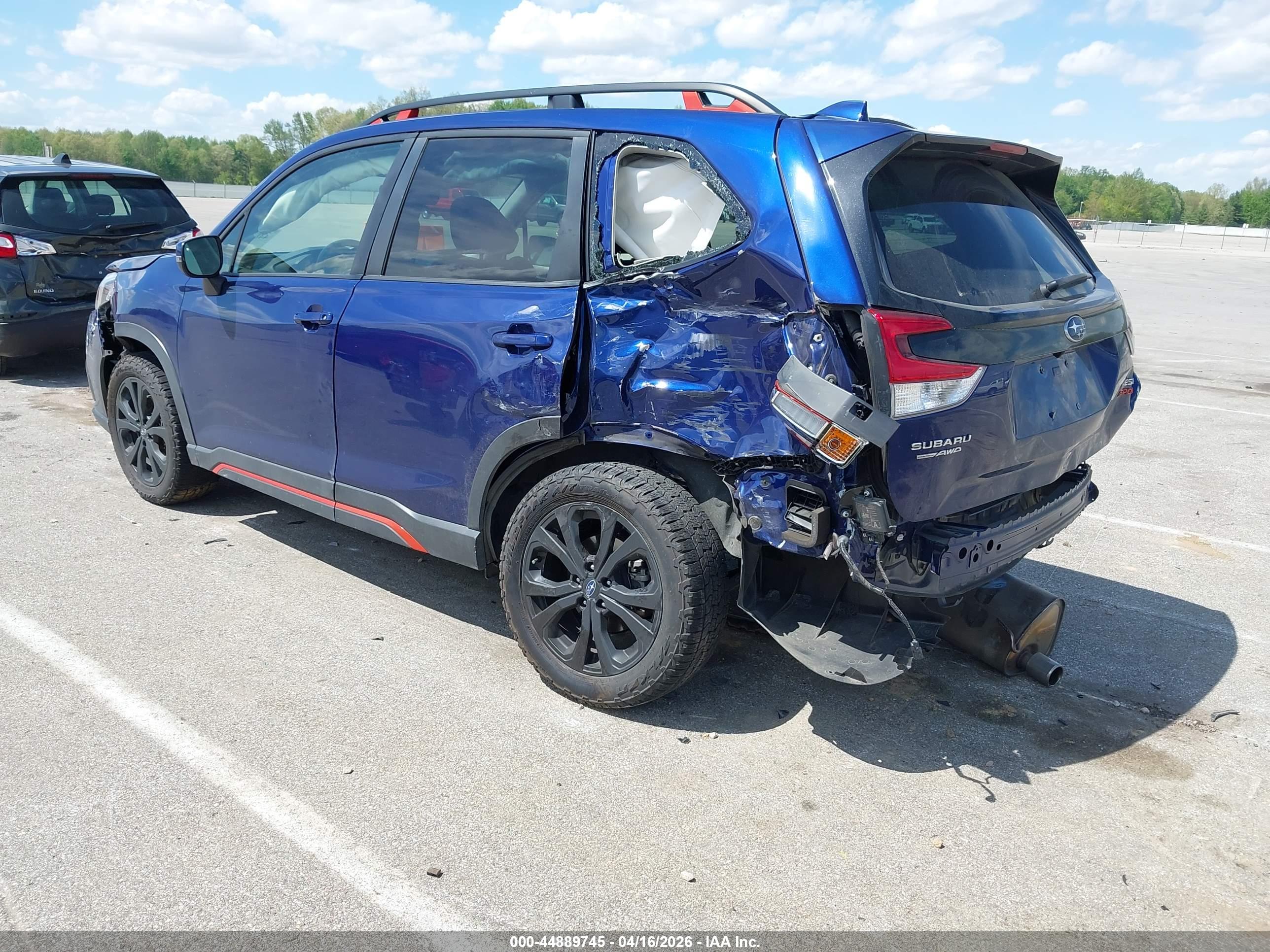 SUBARU FORESTER image 3