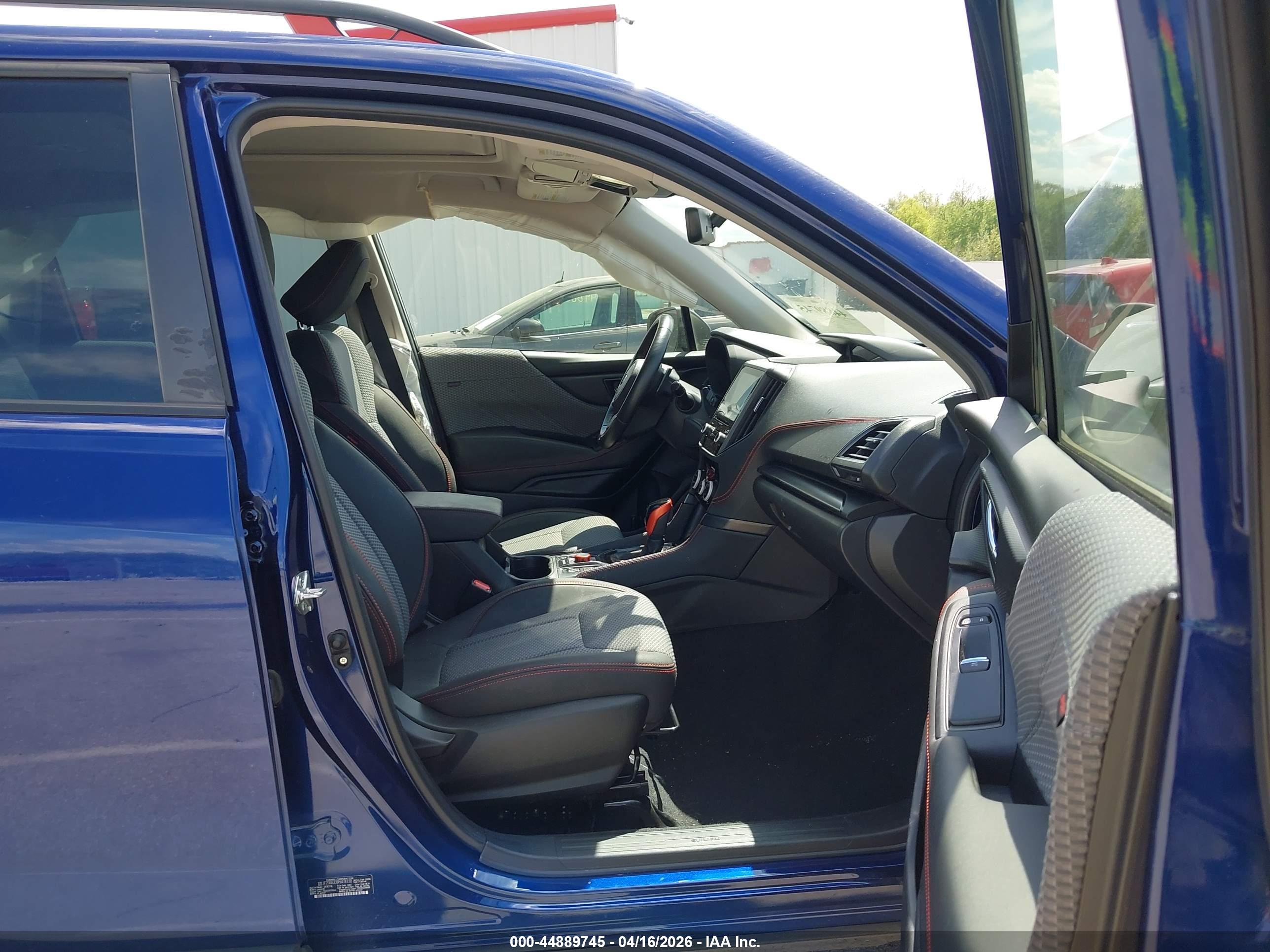 SUBARU FORESTER image 5