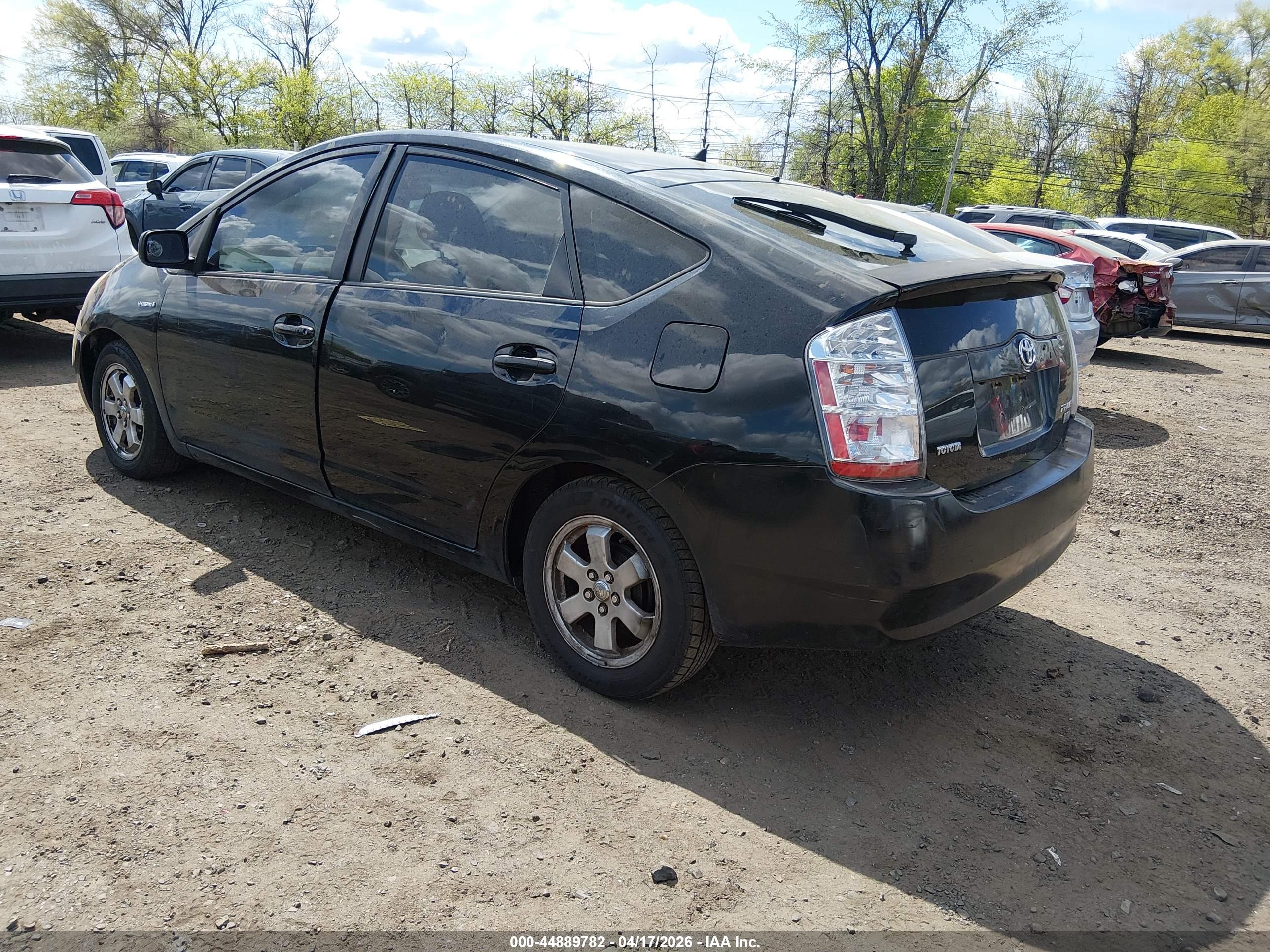 TOYOTA PRIUS image 3