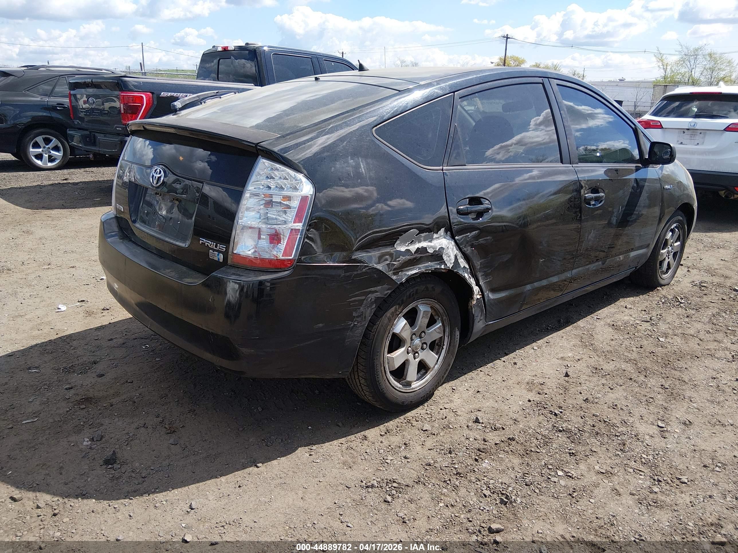 TOYOTA PRIUS image 4