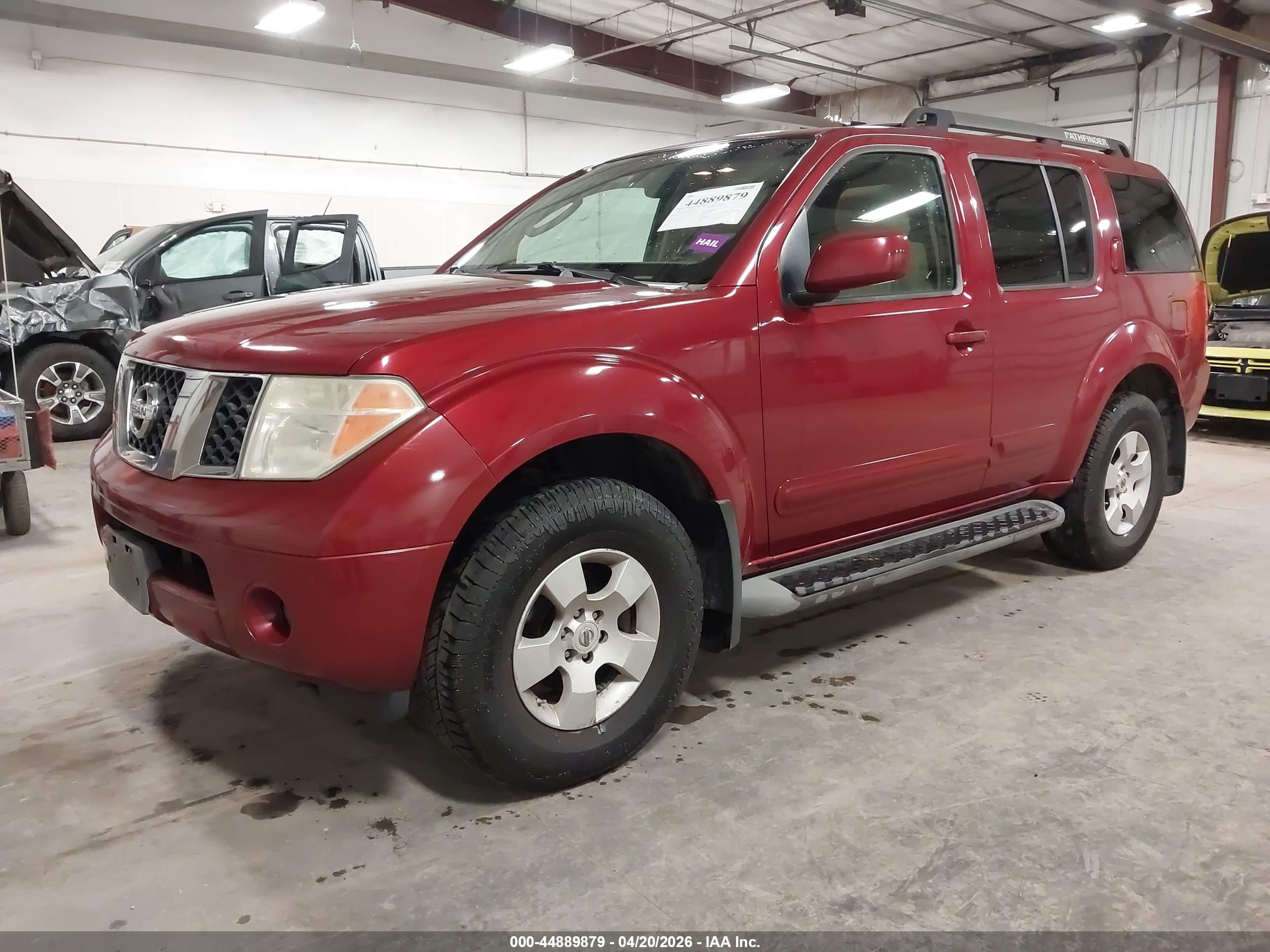 NISSAN PATHFINDER image 2