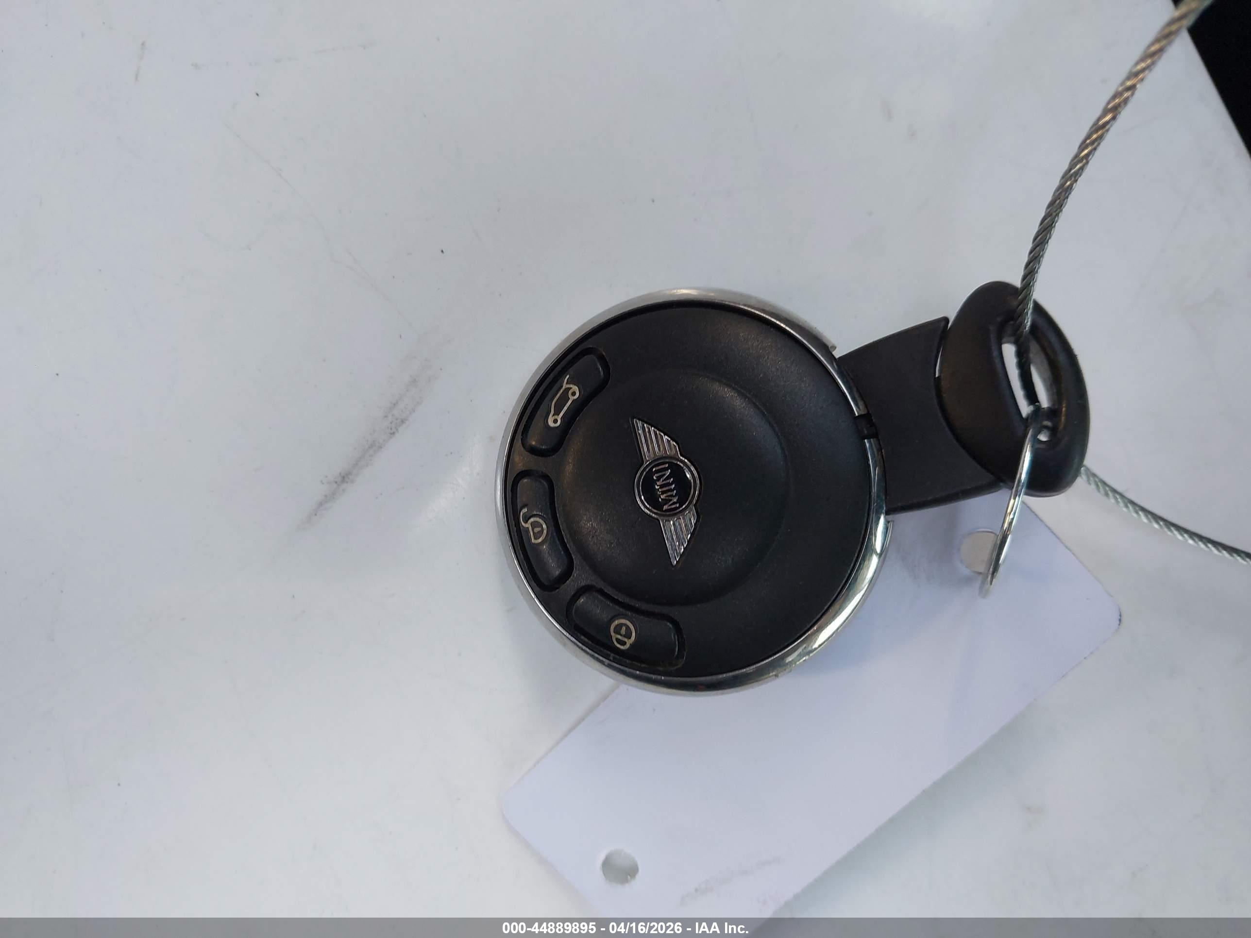 MINI COUNTRYMAN image 11