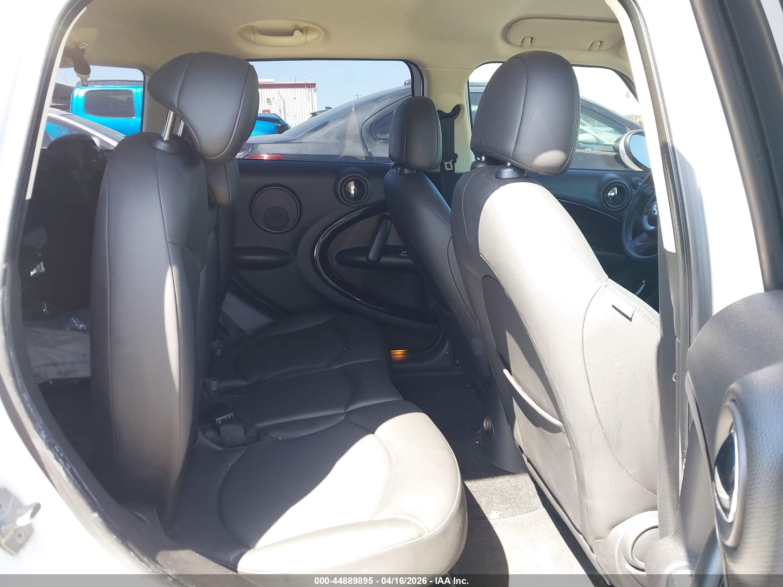 MINI COUNTRYMAN image 8