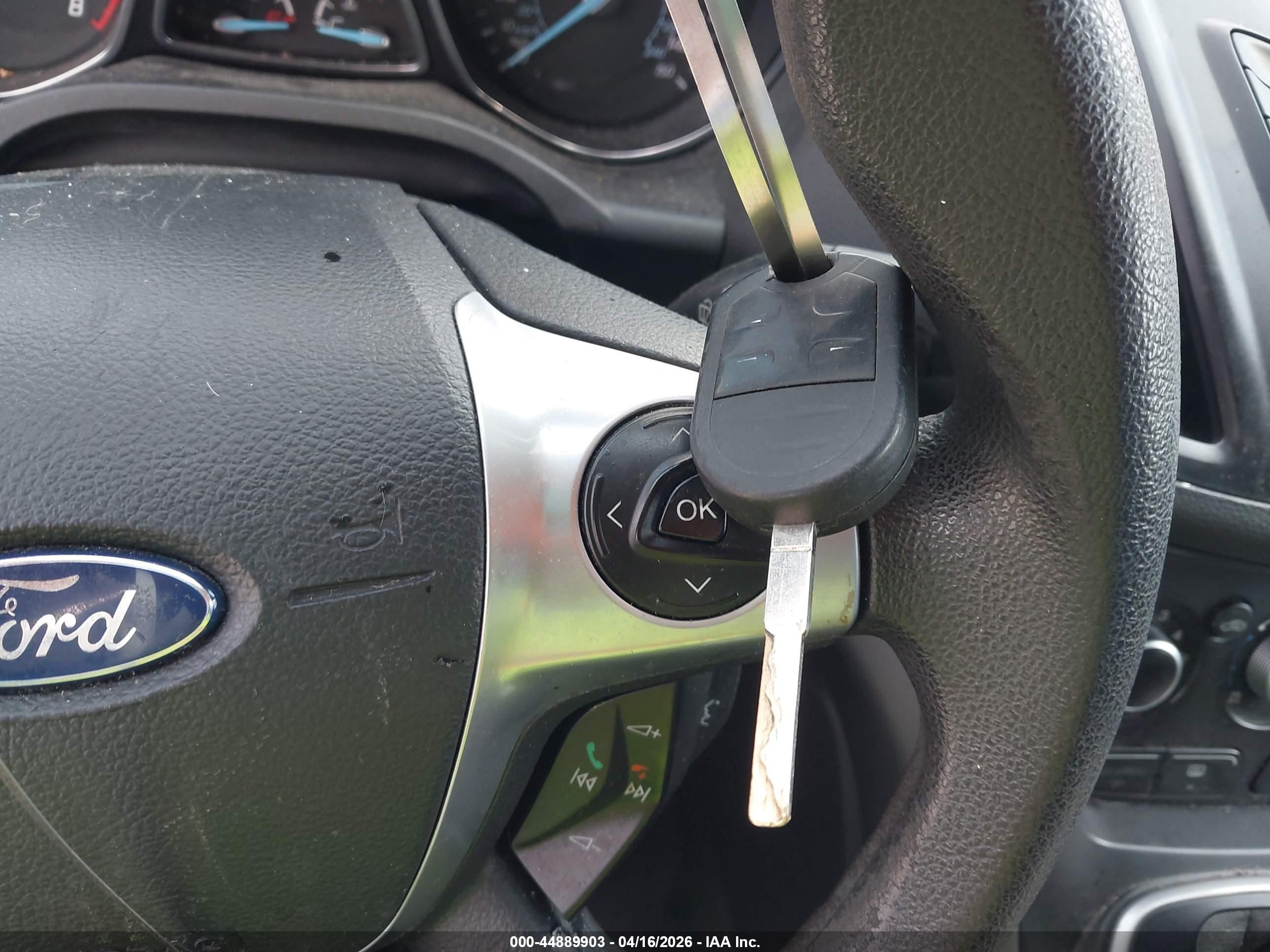 FORD ESCAPE image 11