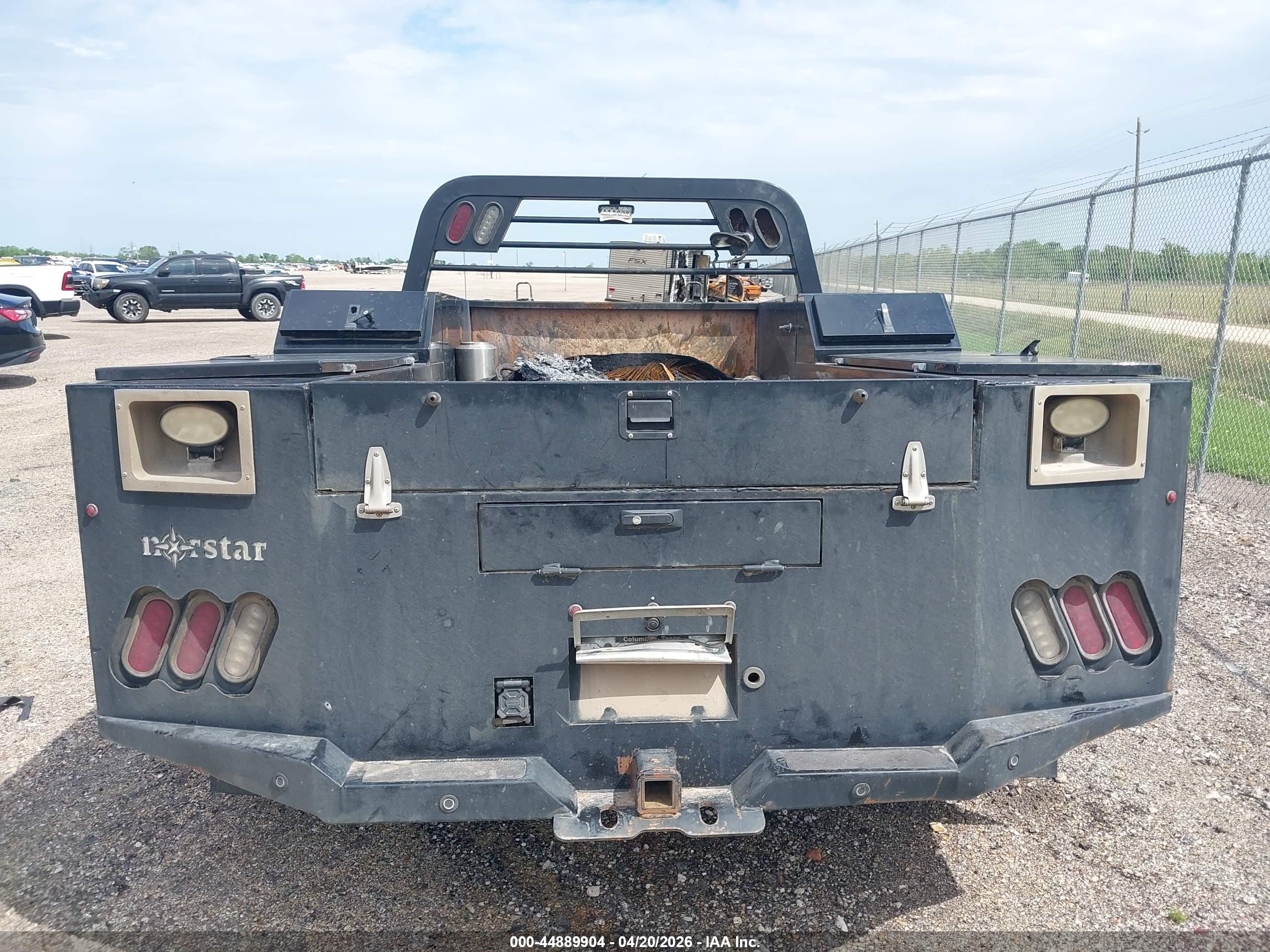 FORD F-350 image 8