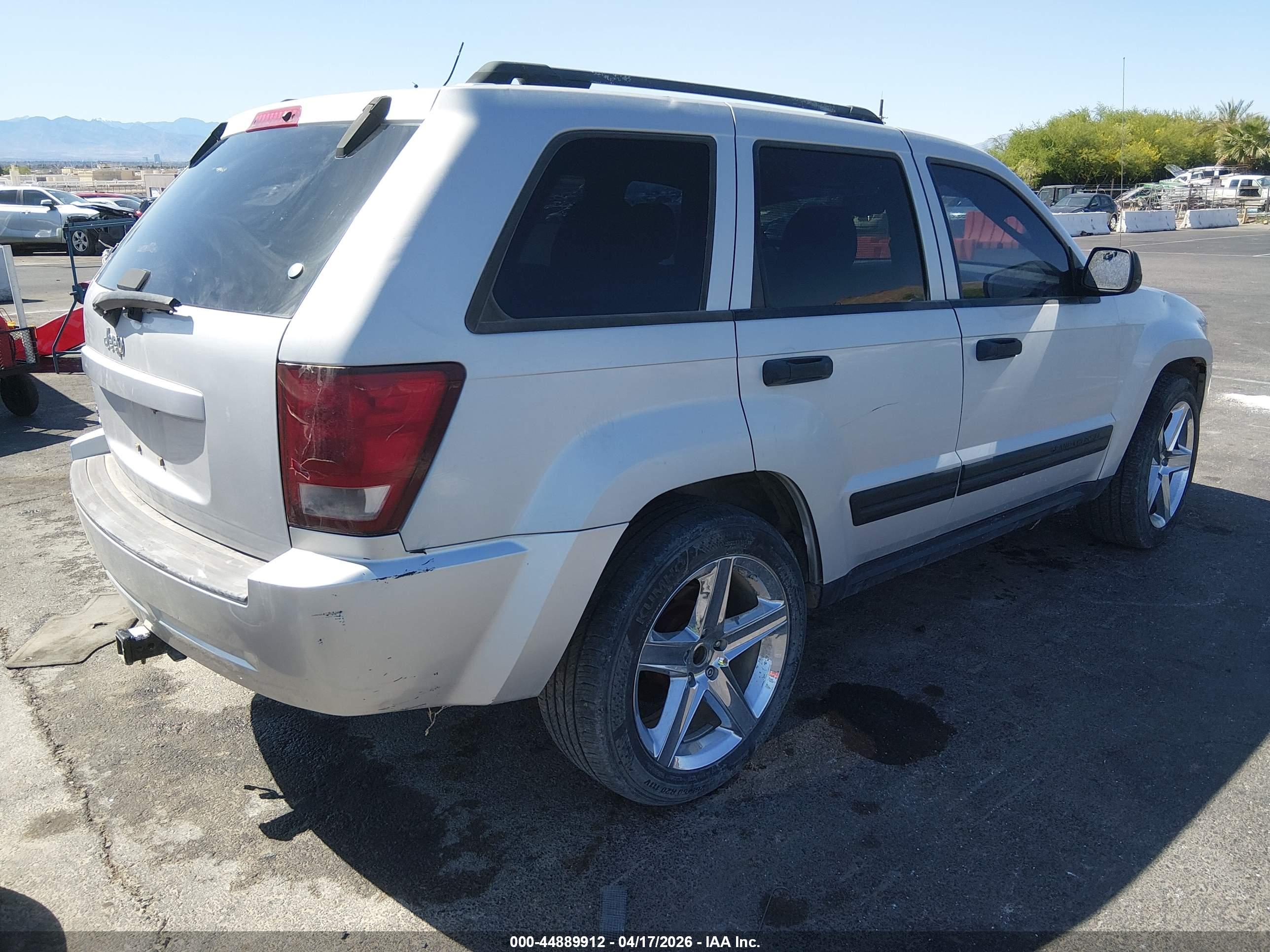 JEEP GRAND image 4