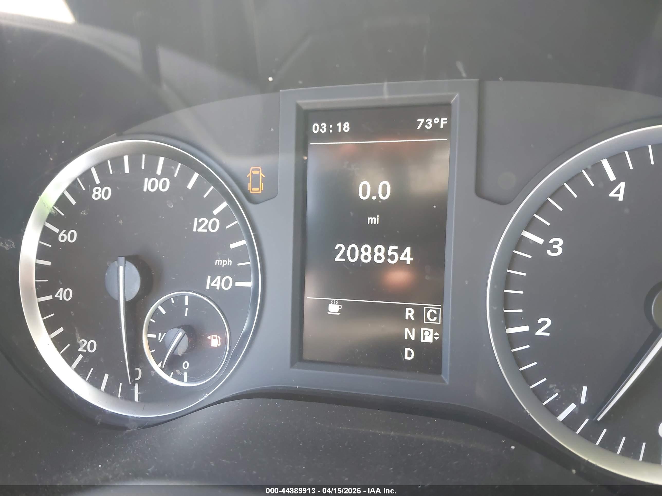 MERCEDES-BENZ METRIS image 7