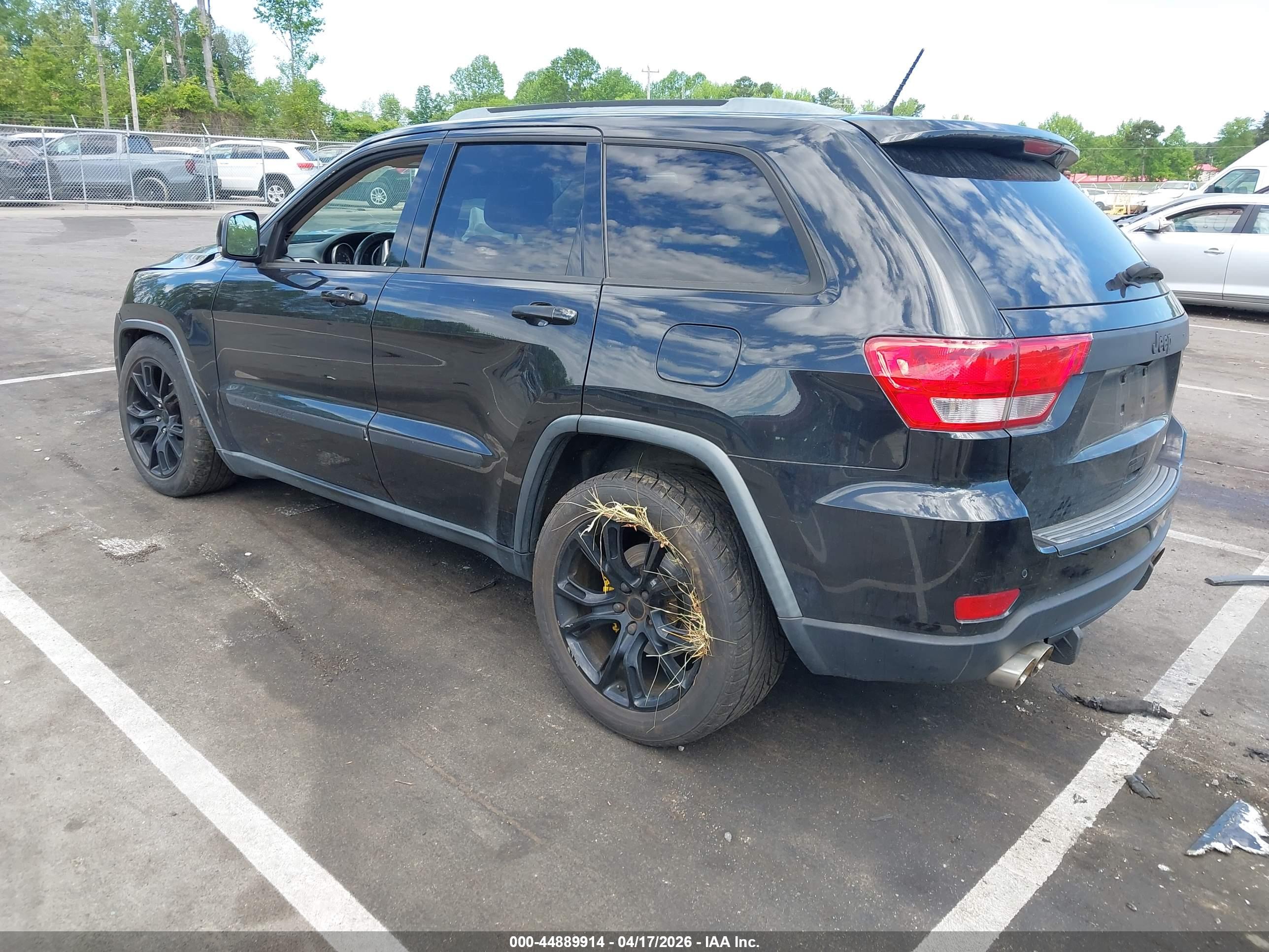 JEEP GRAND image 3