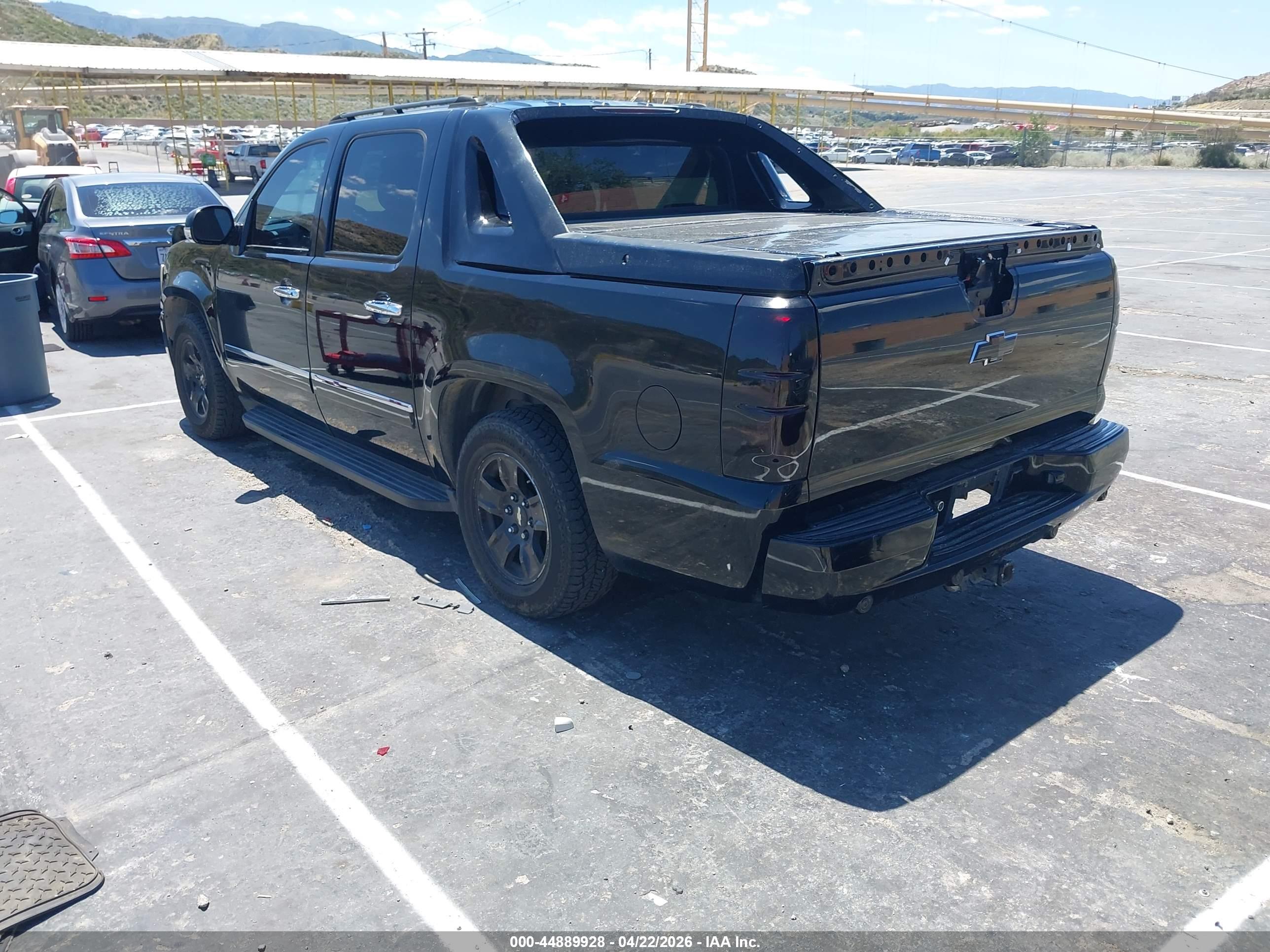 CHEVROLET AVALANCHE image 3