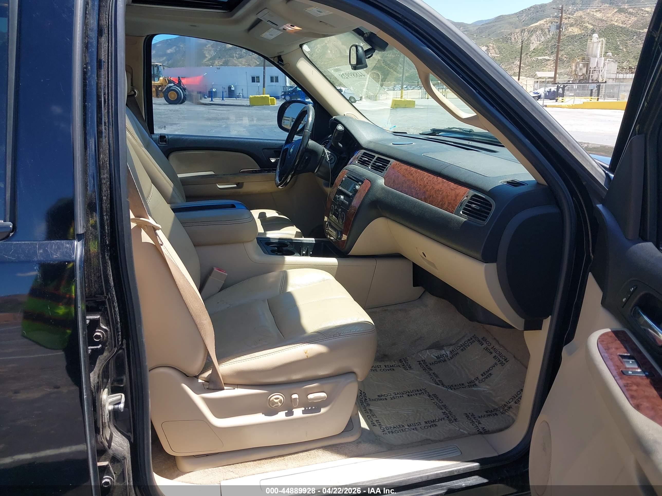 CHEVROLET AVALANCHE image 5