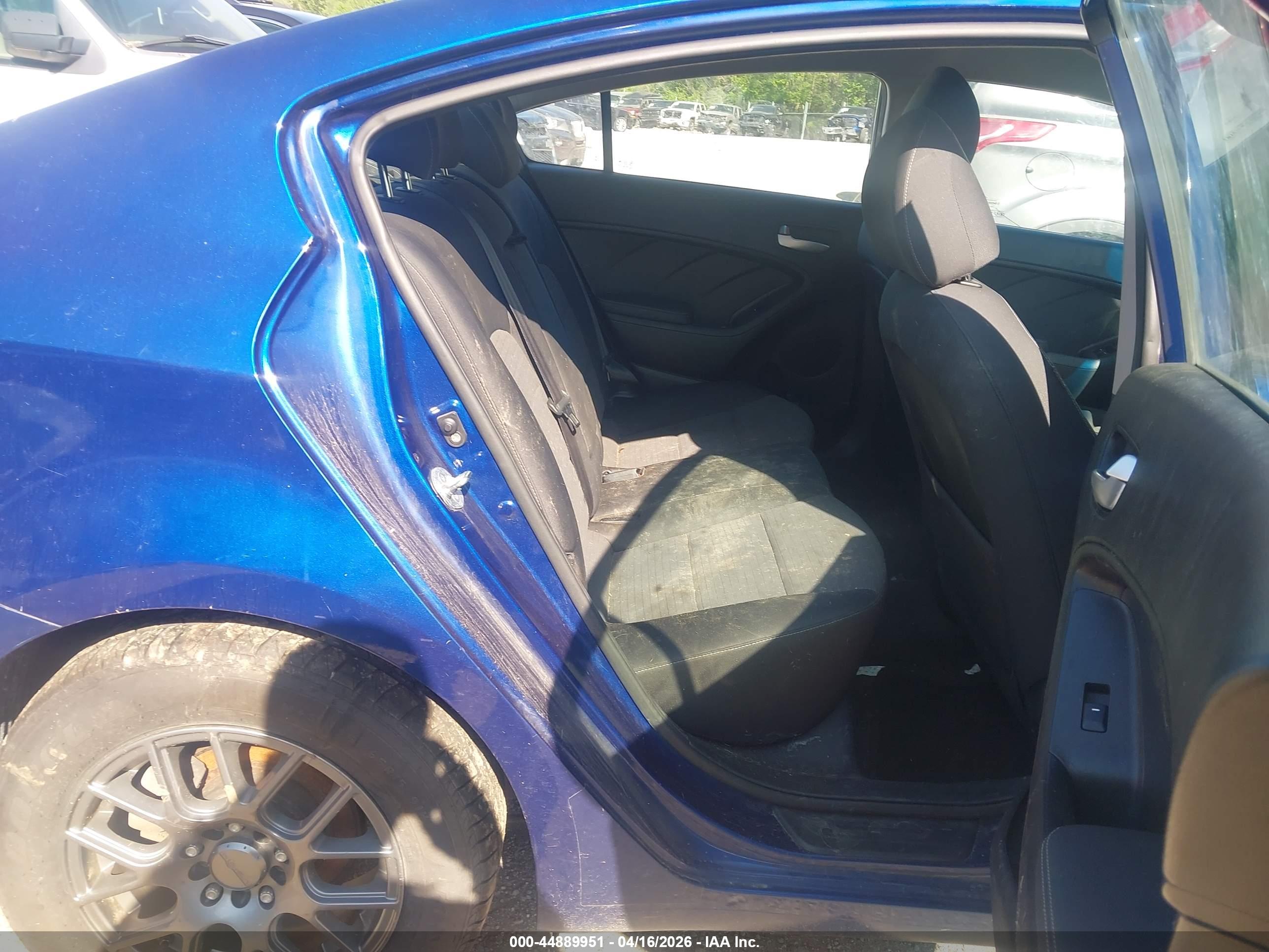 KIA FORTE image 8