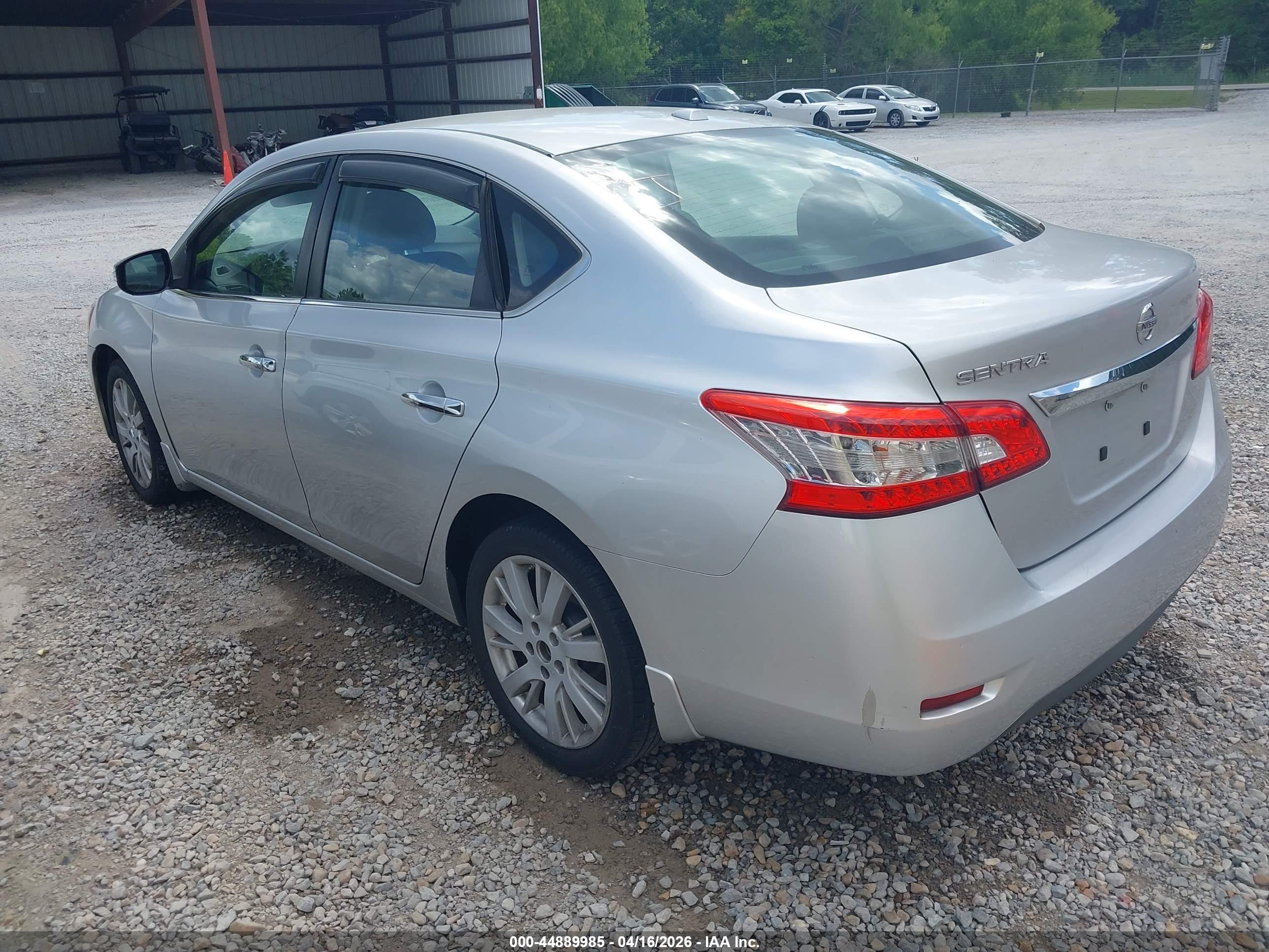 NISSAN SENTRA image 3