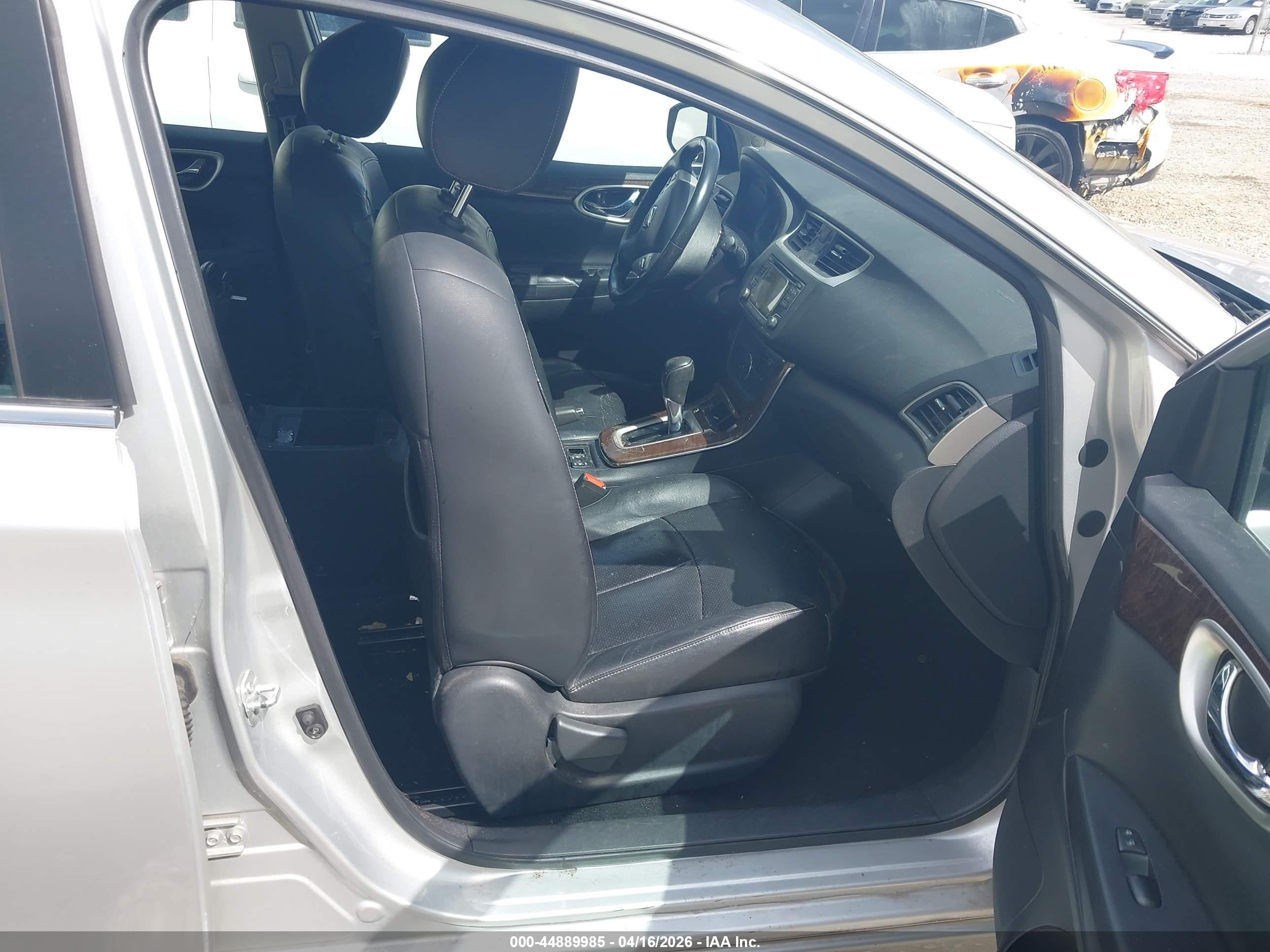 NISSAN SENTRA image 5