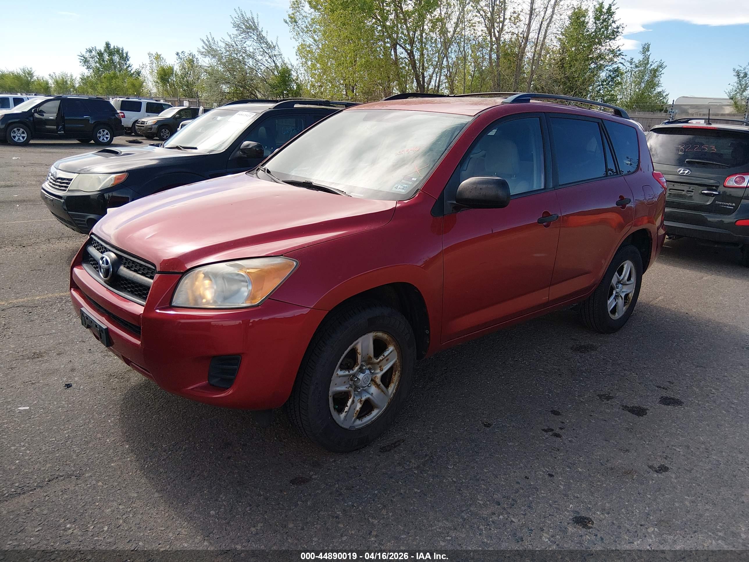 TOYOTA RAV4 image 2