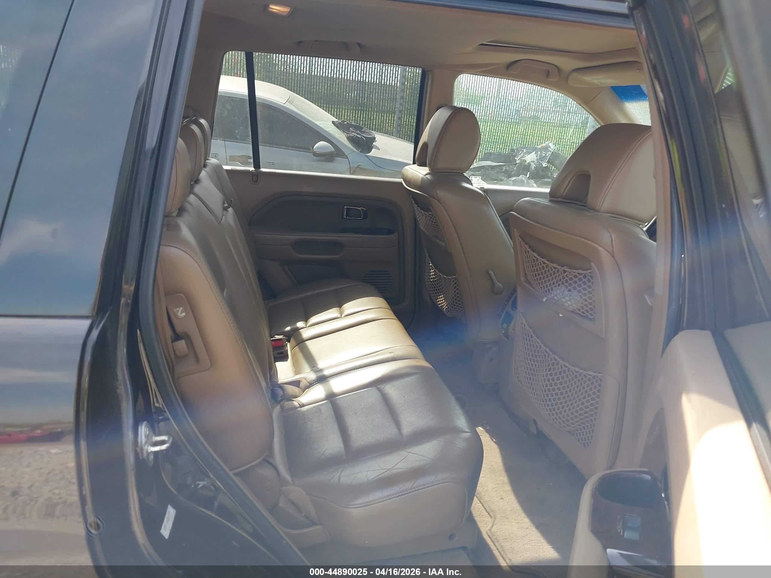 HONDA PILOT image 8