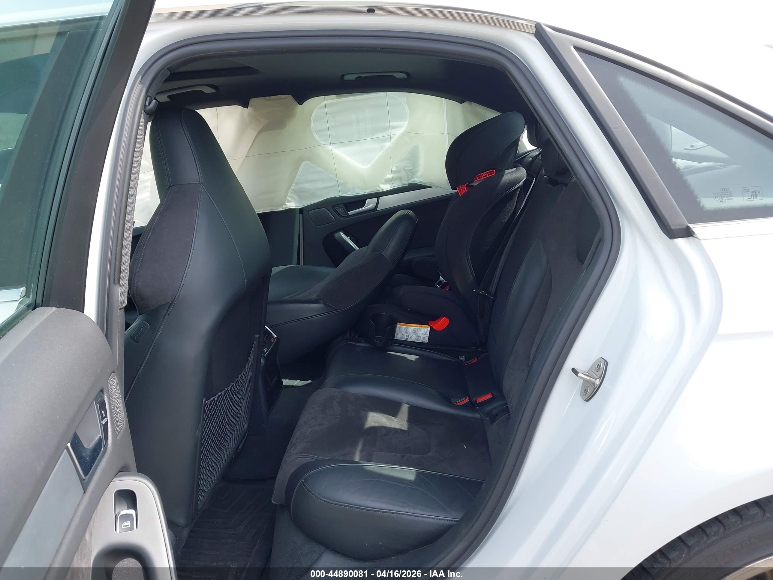 AUDI S4 image 8