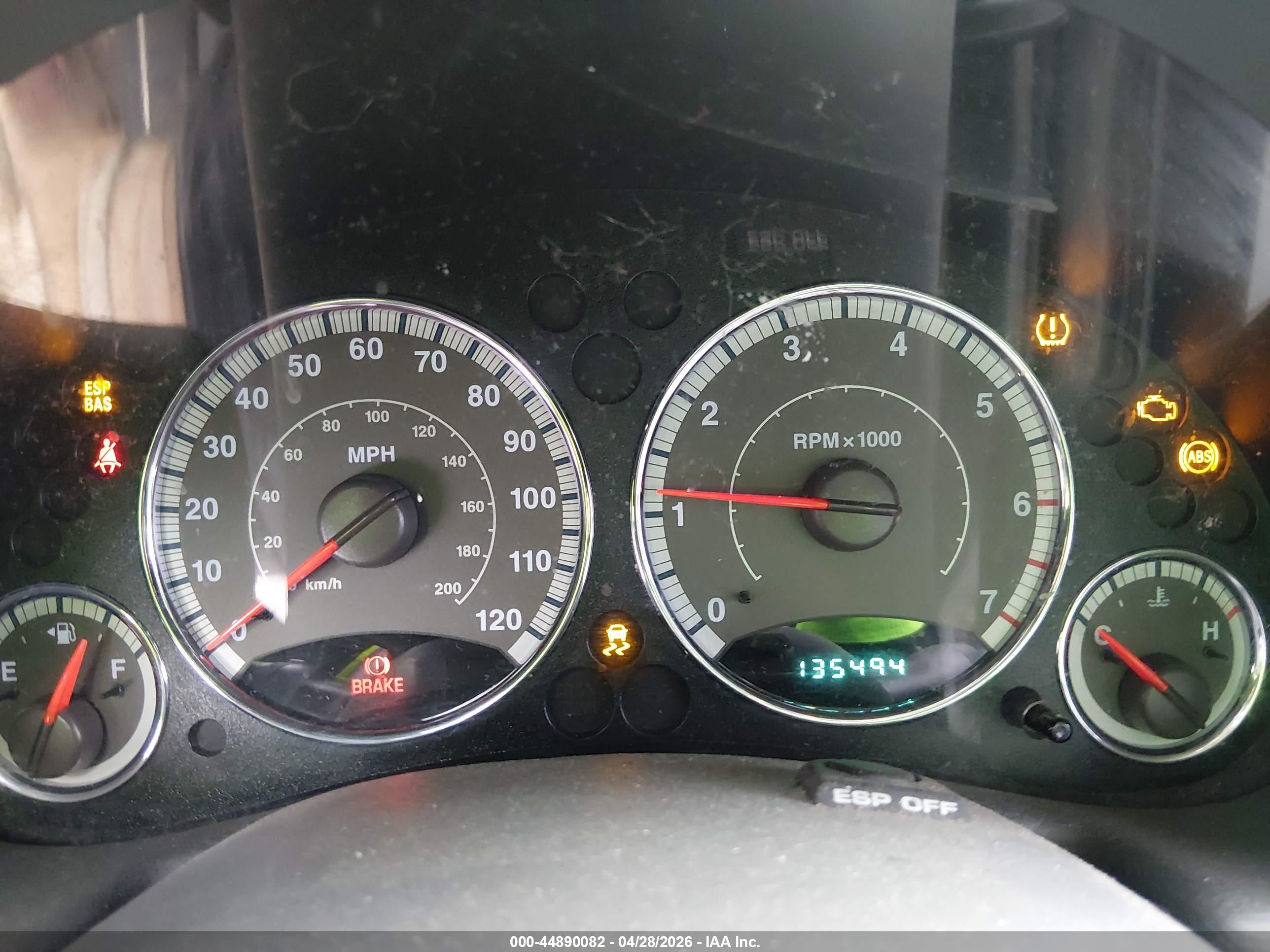 JEEP LIBERTY image 7