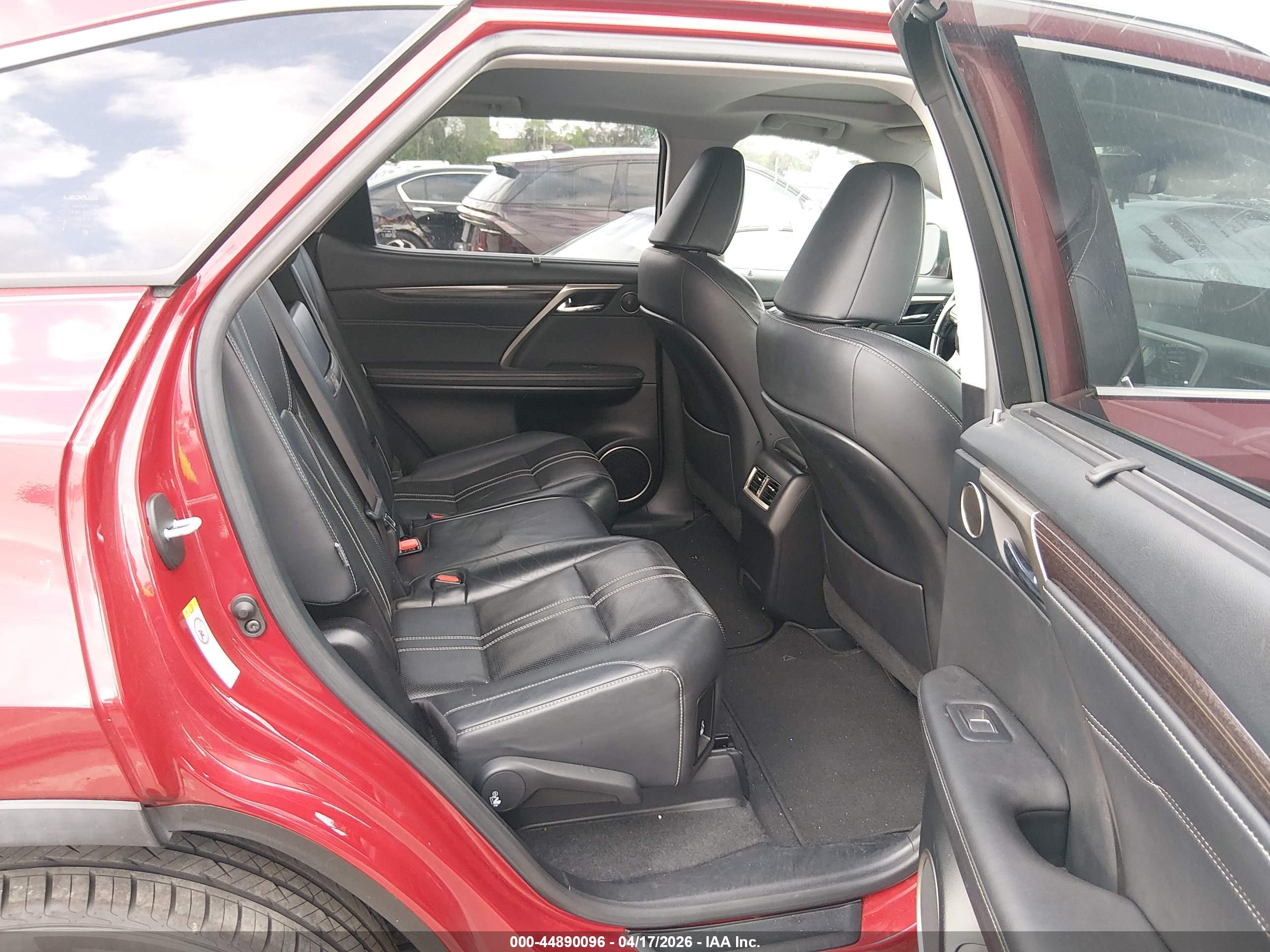 LEXUS RX image 8