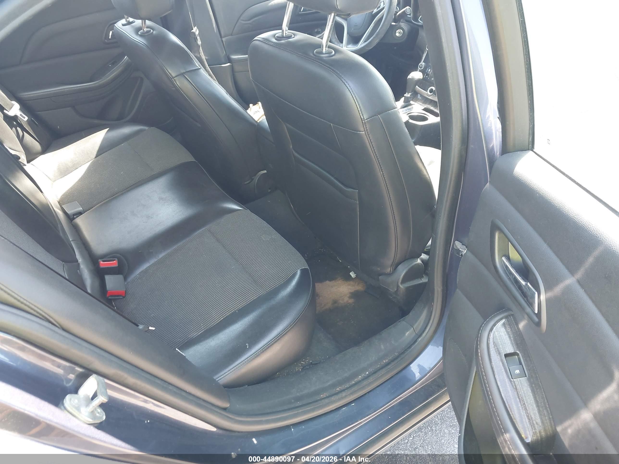 CHEVROLET MALIBU image 8